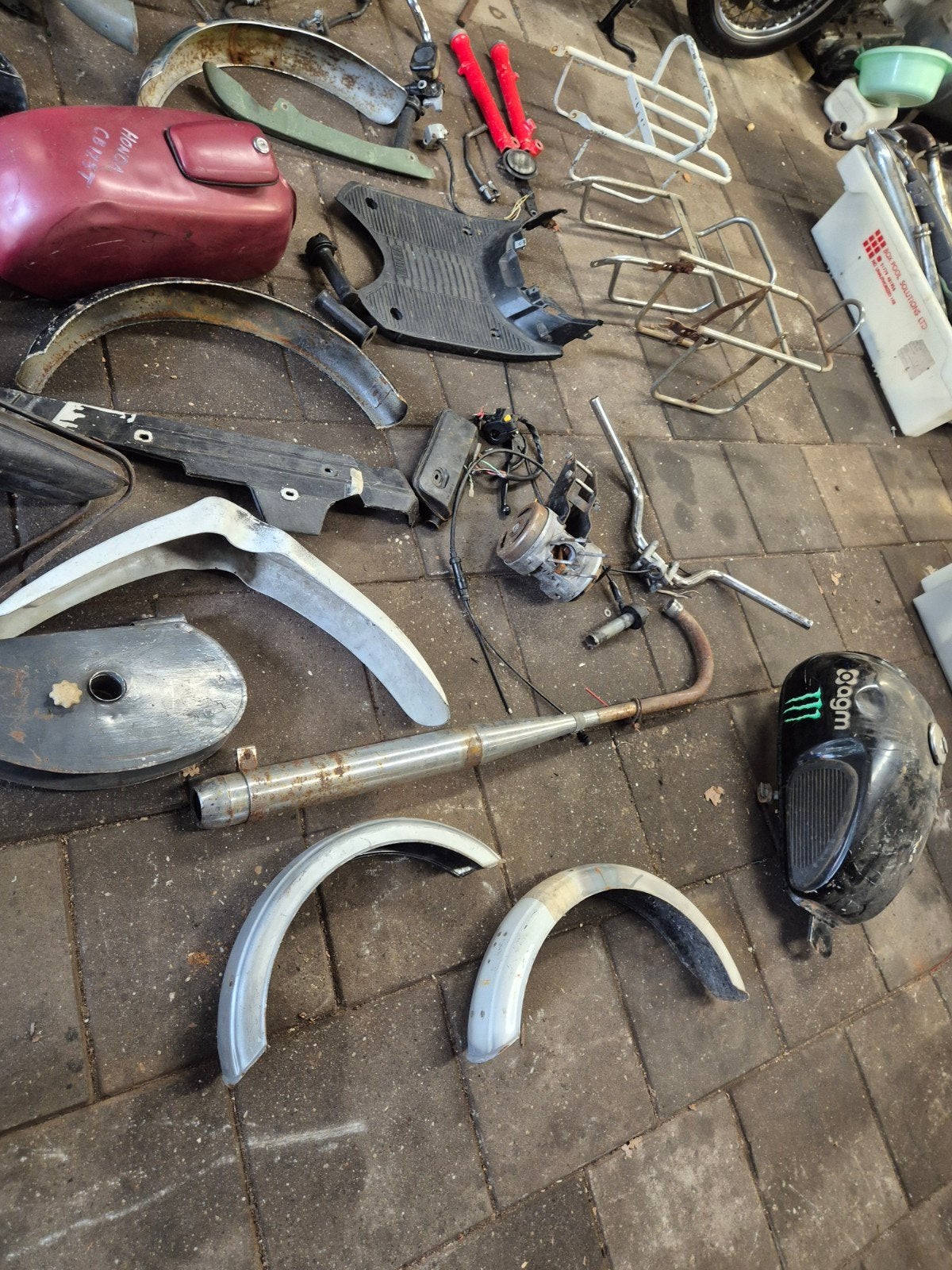 diverse oldtimer bromfiets onderdelen, Fietsen en Brommers, Brommeronderdelen | Oldtimers, Ophalen of Verzenden, Overige typen