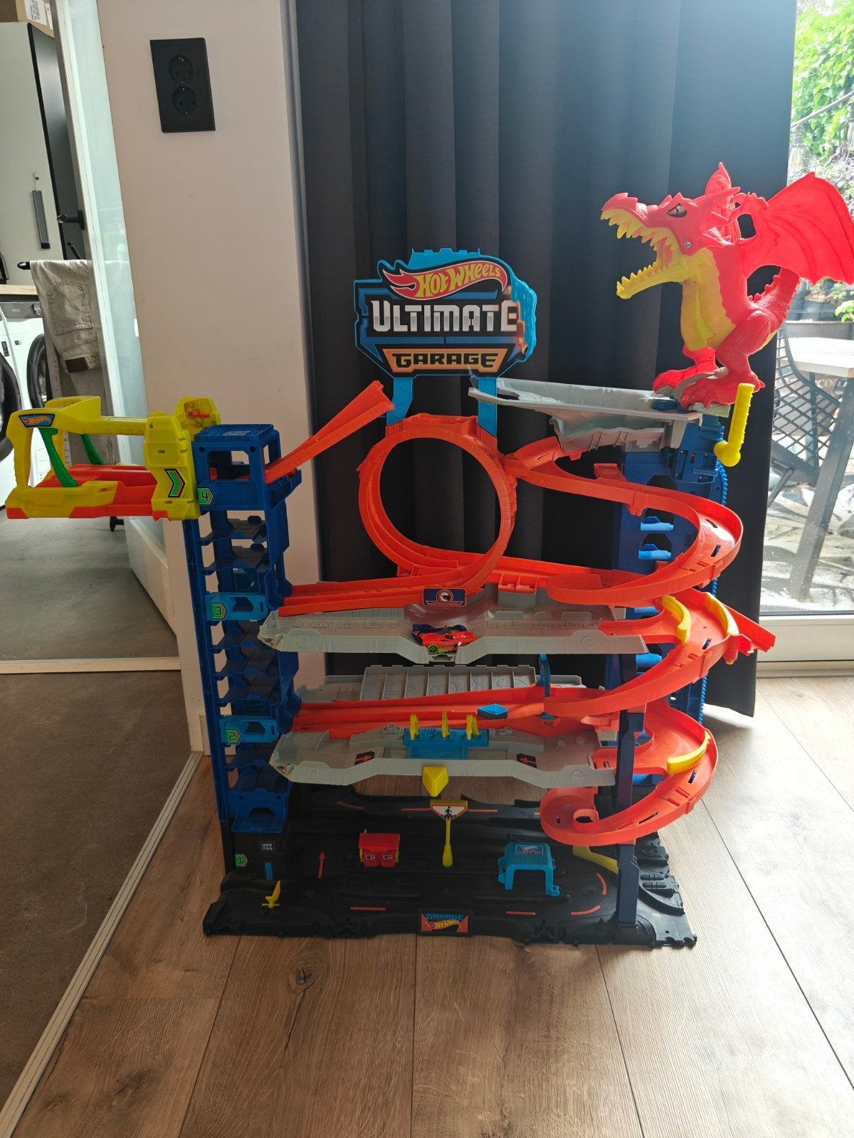 Hot Wheels Ultimate Garage met draak, Ophalen, Zo goed als nieuw