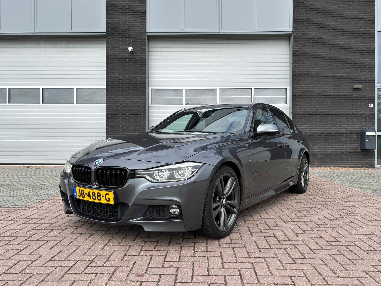 BMW 3-Serie 320i 184pk Aut 2016 Start Stop, Auto's, 1998 cc, Achterwielaandrijving, 1800 kg, 4 cilinders