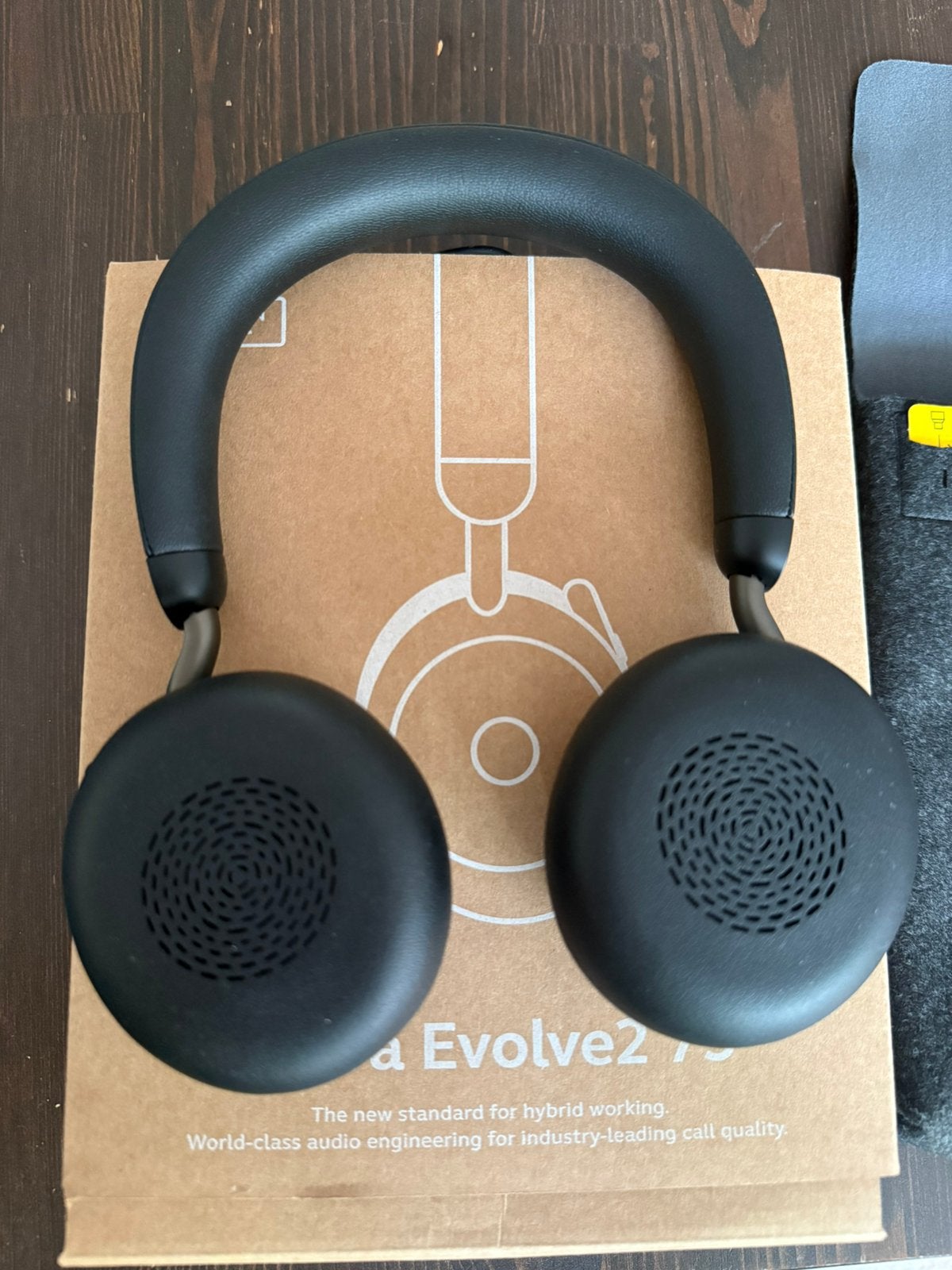 Jabra Evolve2 75