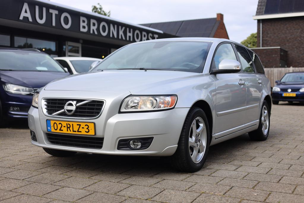 Volvo V50 2.0 EDITION | LEDER | NAVI | TREKHAAK | NAP, Gebruikt, 4 cilinders, 1279 kg, V50