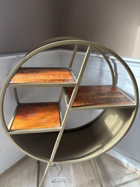 rond kastje, Ophalen, Zo goed als nieuw
