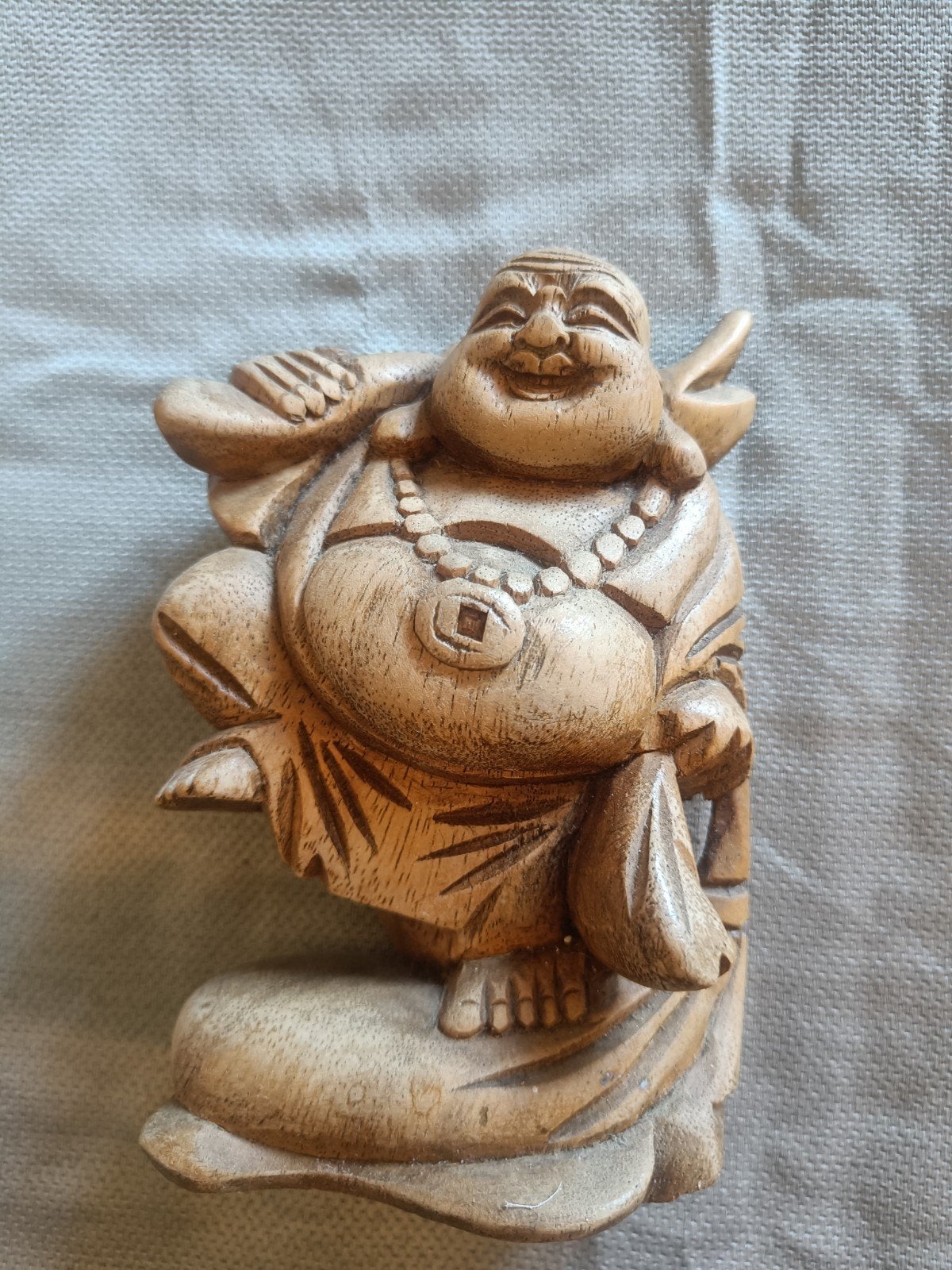 Houten Boeddha beeldje - Lachende Boeddha, Antiek en Kunst, Minder dan 20 cm, Ophalen of Verzenden, Handgemaakt, Beeld