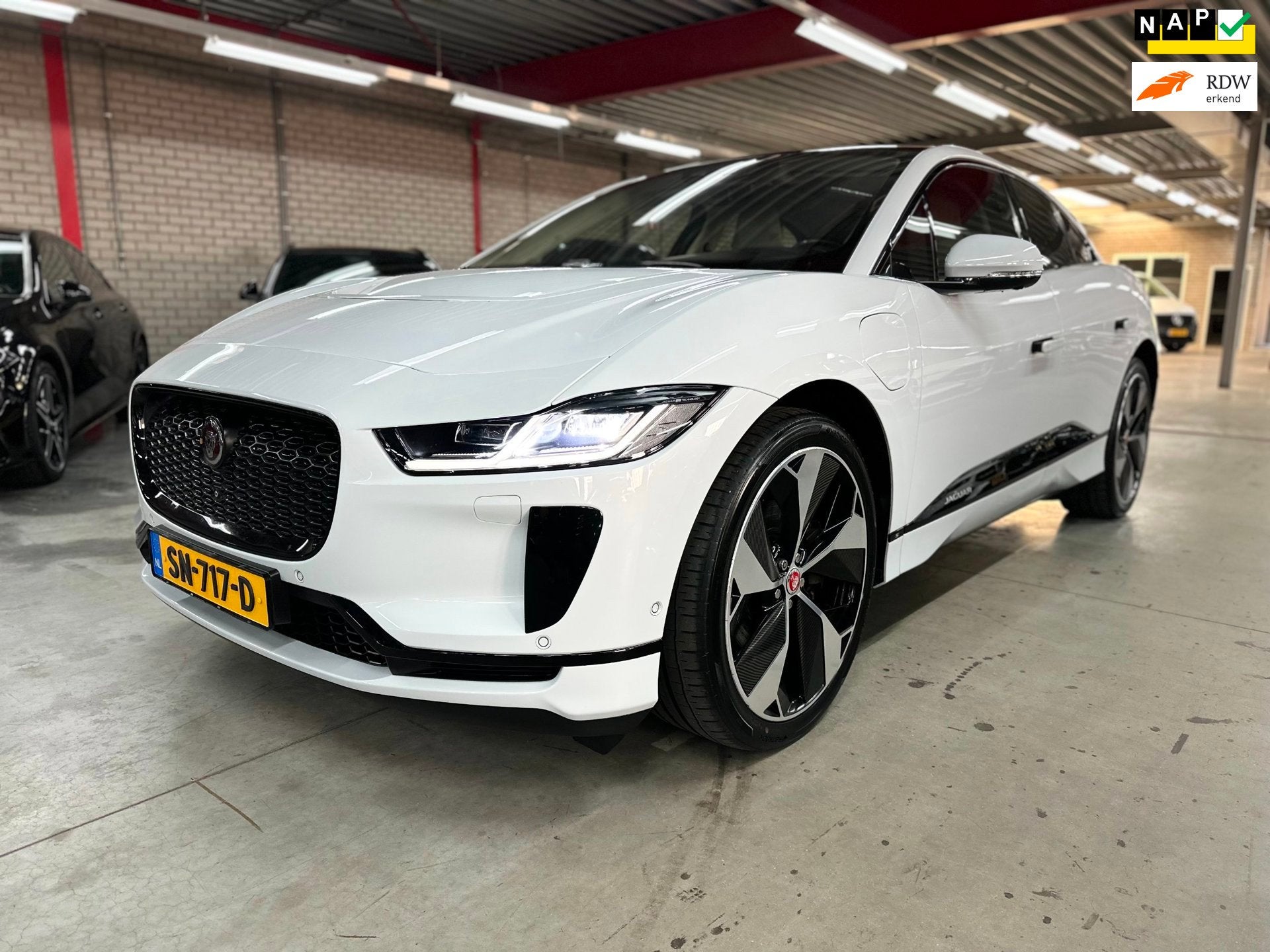 Jaguar I-PACE EV400 First Edition 90 kWh, Pano, Bucket seats, Auto's, Gebruikt, 470 km, SUV of Terreinwagen, Onderhoudsboekje