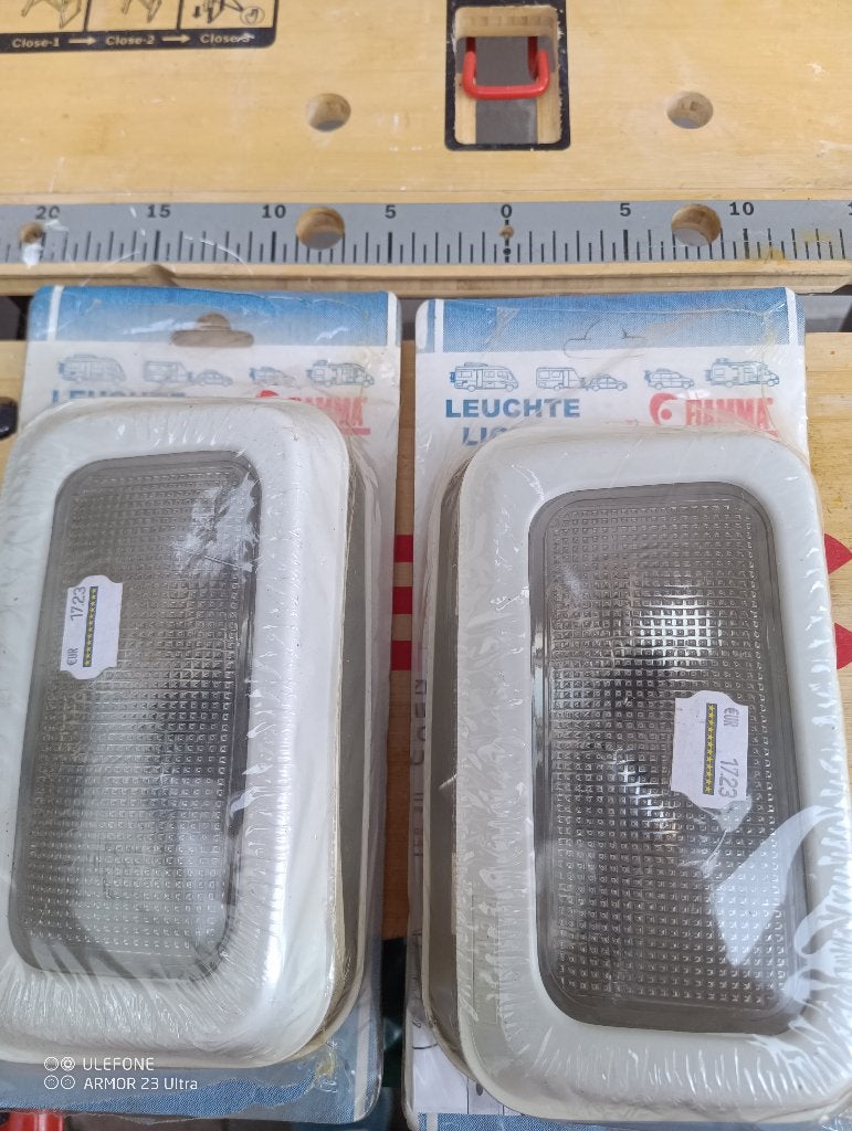buitenlicht caravan / camper, Caravans en Kamperen, Camper-accessoires, Ophalen of Verzenden, Zo goed als nieuw