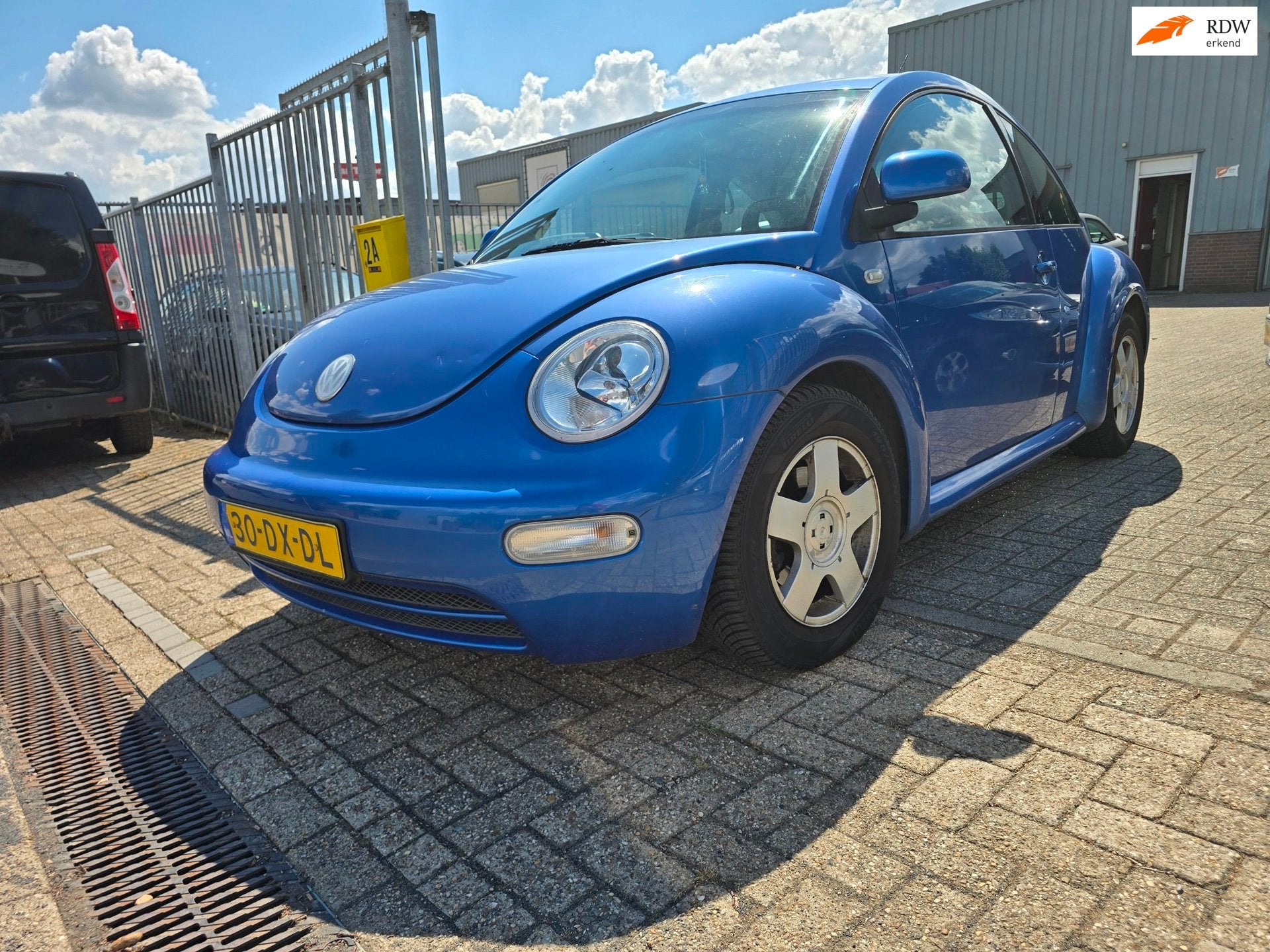 Volkswagen New Beetle 2.0 Highline Airco,, Auto's, Volkswagen, Gebruikt, Beetle (Kever), 4 cilinders, 1984 cc