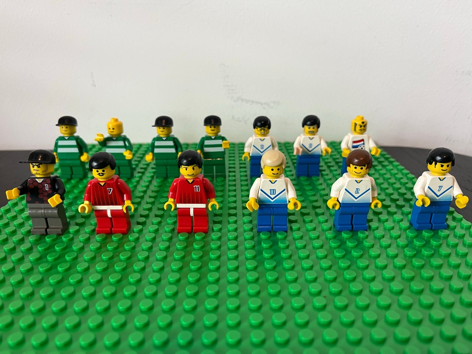 Diverse Lego Voetbal Minifiguren, Kinderen en Baby's, Gebruikt, Overige thema's, Lego, Ophalen of Verzenden