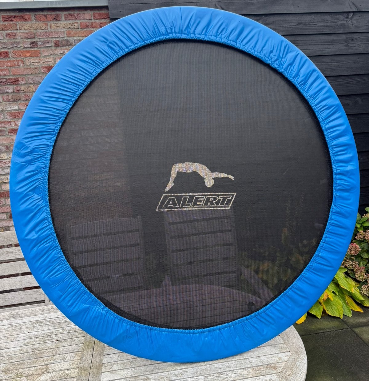 Alert binnen/buiten trampoline diameter 140 cm, Ophalen, Zo goed als nieuw