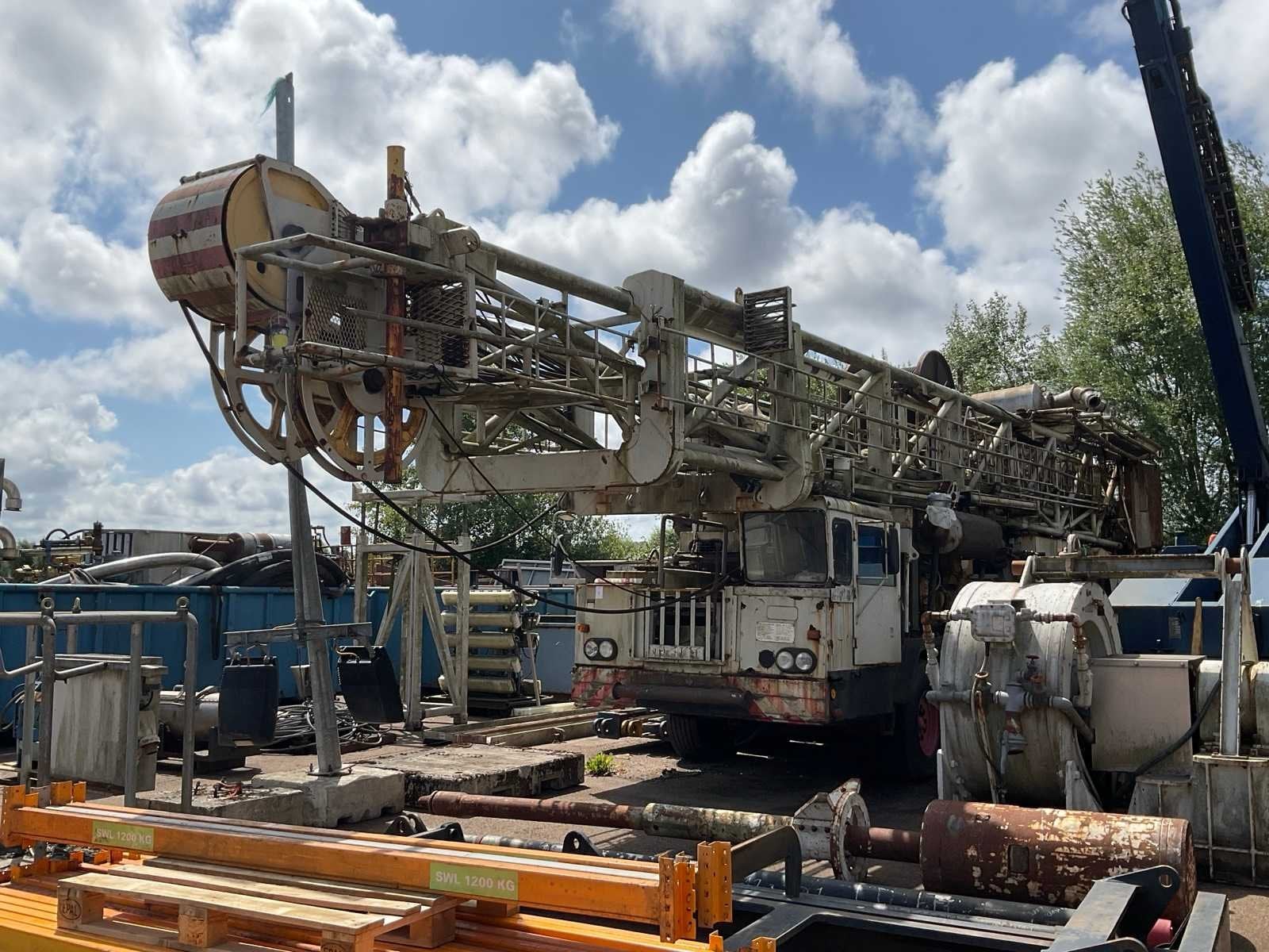 Cabot 750 Mobiele boorinstallatie, Kraan