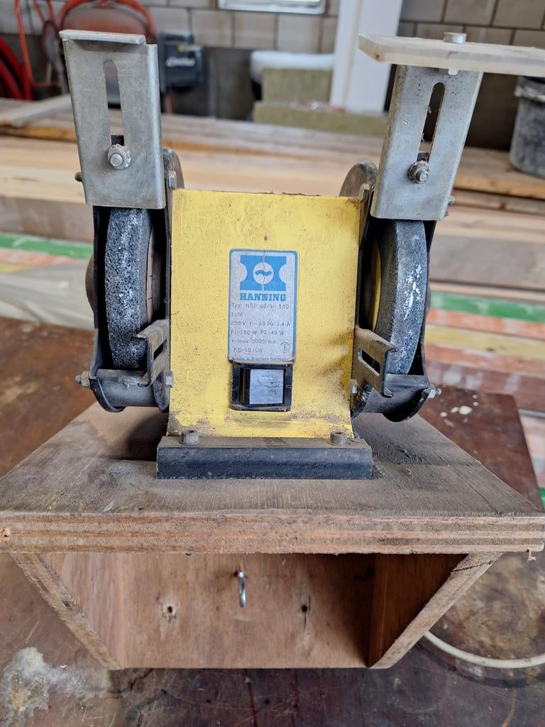 Slijpmachine, Ophalen, Minder dan 700 watt, Werkbankslijpmachine