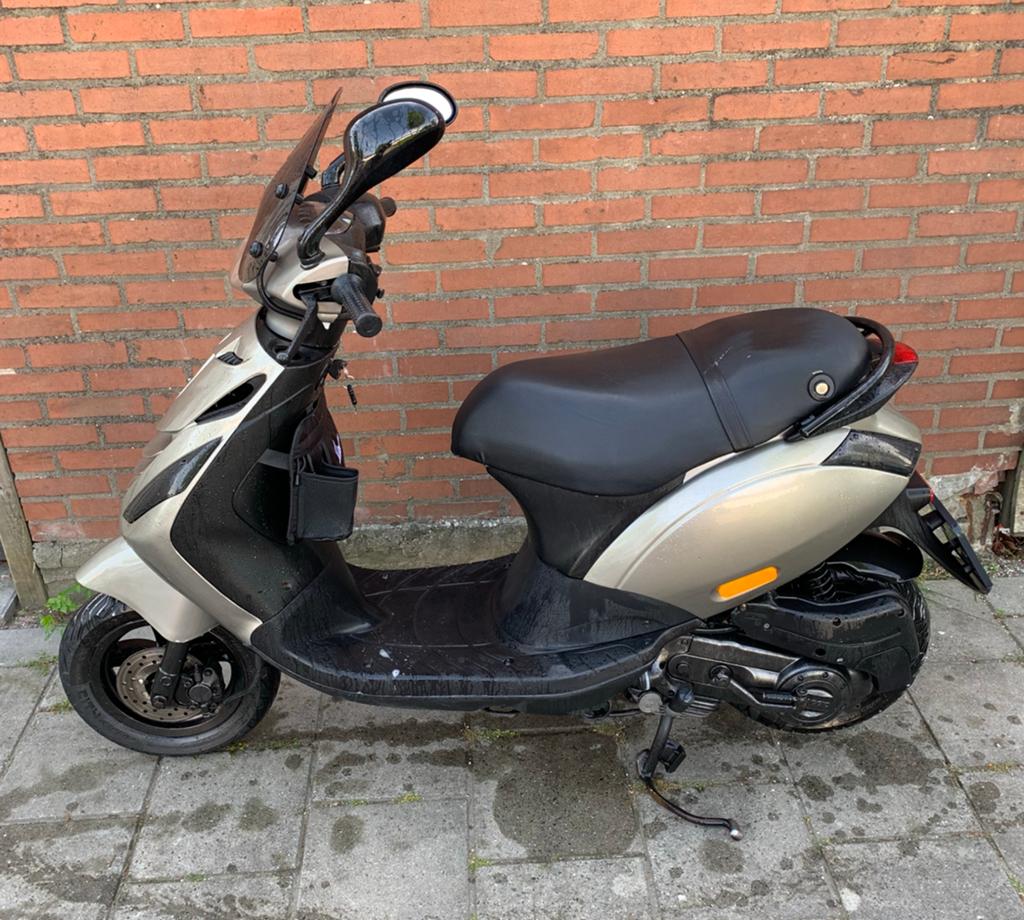 Piaggio zip 80cc mhr, Ophalen of Verzenden, Zo goed als nieuw