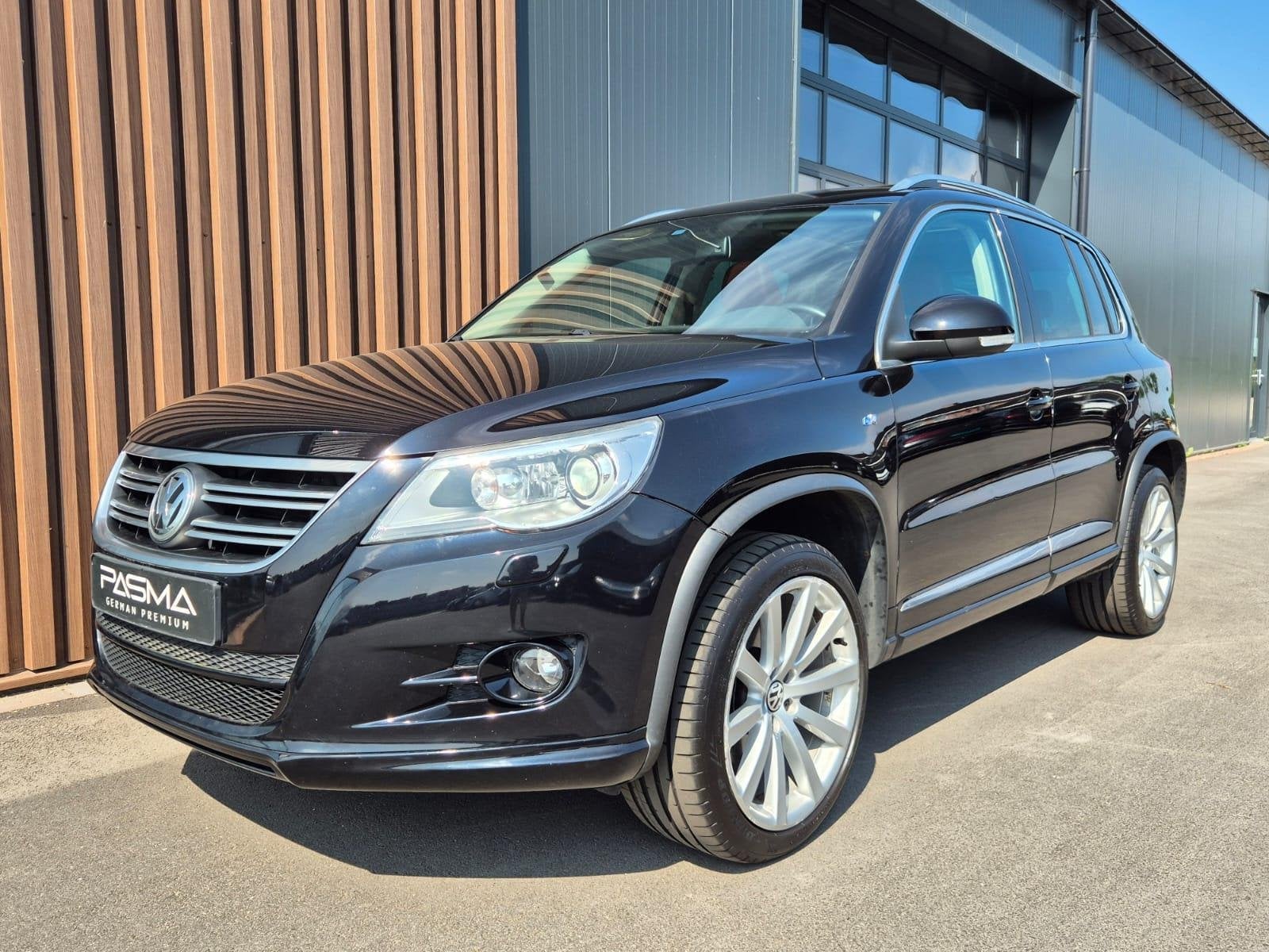 Volkswagen Tiguan 2.0 TSI 4Motion R-Line DSG | Pano | Leder, Automaat, Stof, Gebruikt, 4 cilinders