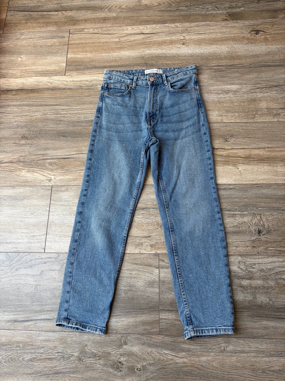 Stradivarius Mom Slim Fit Jeans - Maat 40, Kleding | Dames, Ophalen of Verzenden, Zo goed als nieuw, Blauw, W30 - W32 (confectie 38/40)