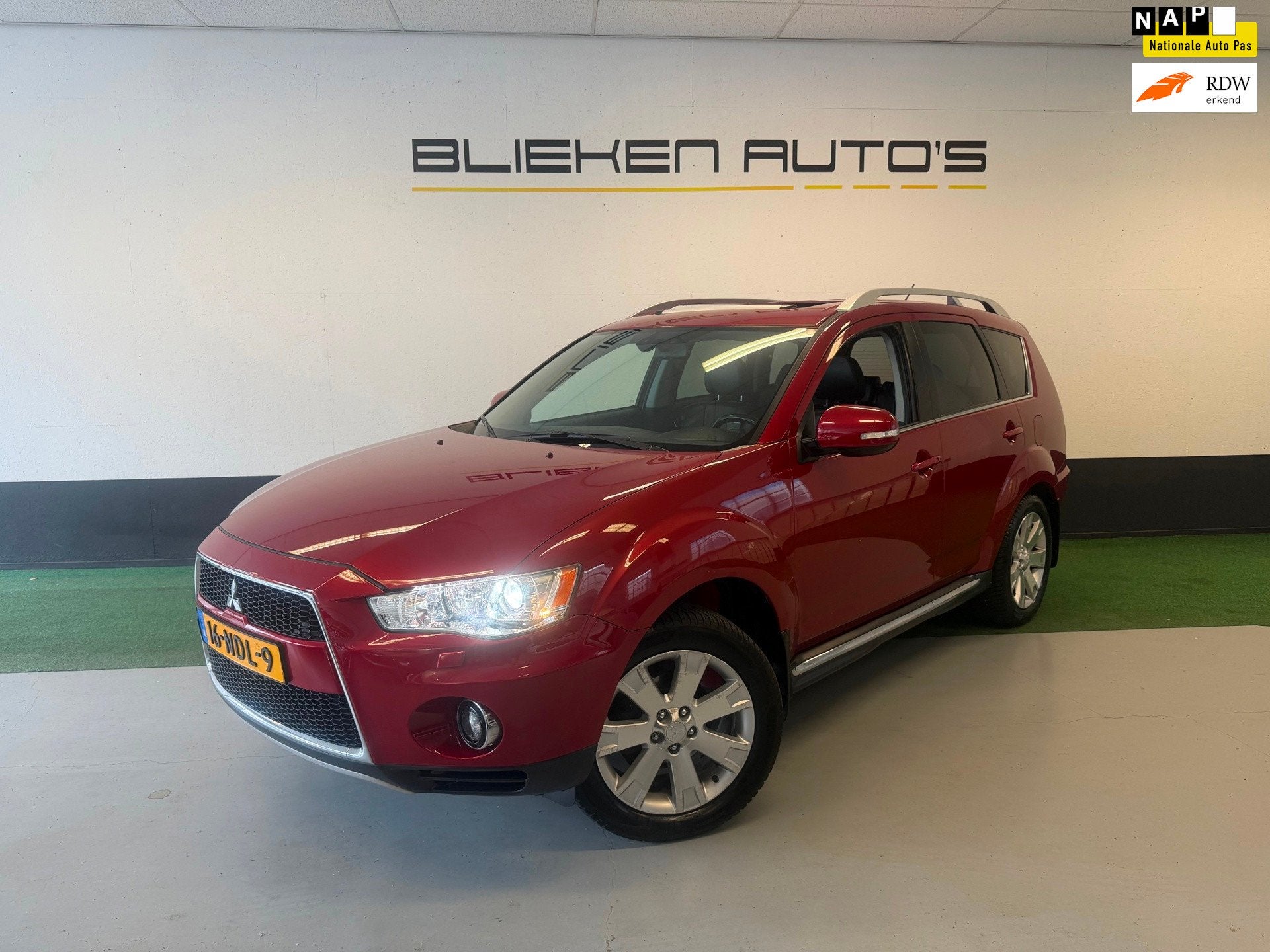 Mitsubishi Outlander 2.4 Instyle 7-pers, Auto's, 4 cilinders, 7 stoelen, Bedrijf, Vierwielaandrijving