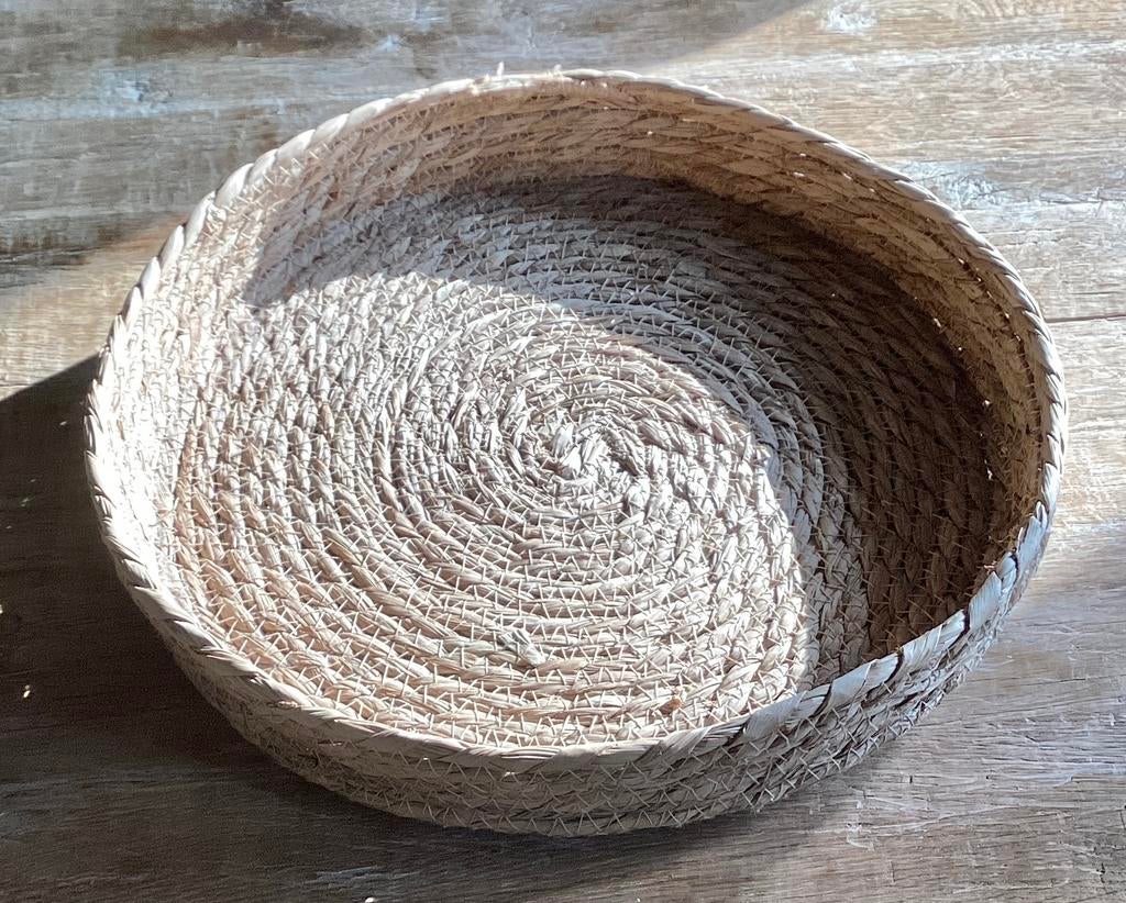 RIETEN DIENBLAD RONDE GEVLOCHTEN MAND, Ophalen of Verzenden, Zo goed als nieuw, Rond, Riet