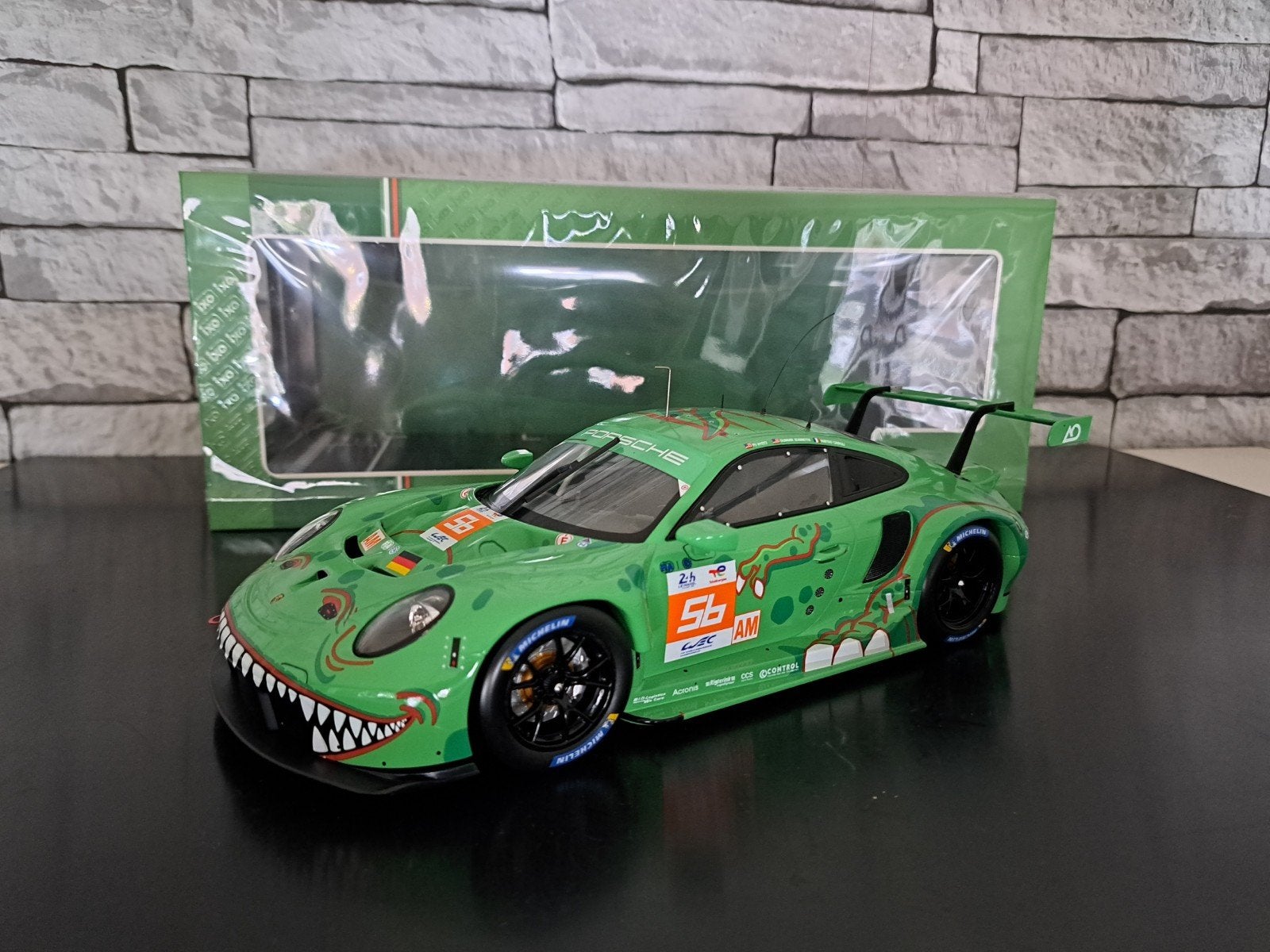 MOET WEG Ixo 1:18 Porsche Rexy 24H Le Mans, Hobby en Vrije tijd, Modelauto's | 1:18, Ophalen of Verzenden, Zo goed als nieuw, Auto