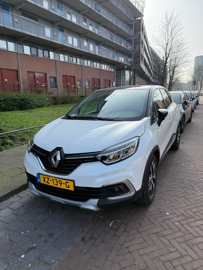 Renault Captur TCe 150pk EDC GPF 2019 Wit, Auto's, Renault, 4 cilinders, Wit, Origineel Nederlands, 1200 kg