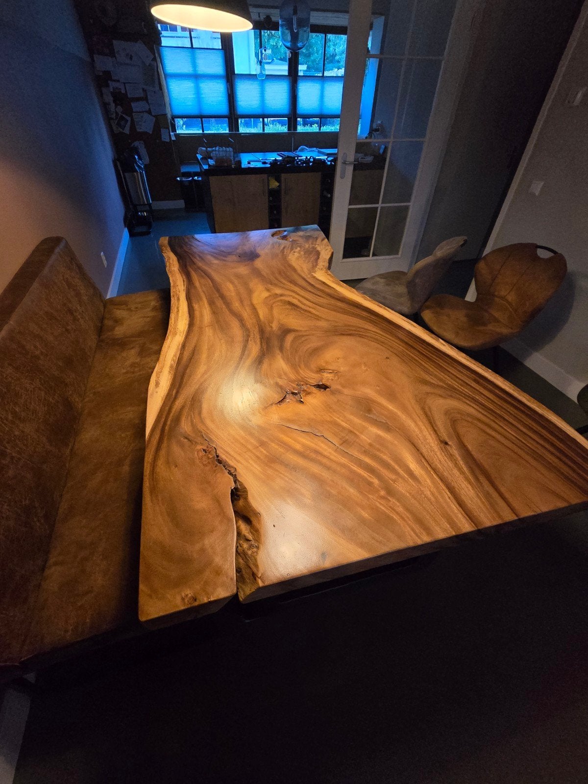 Boomstam eettafel 2.20m x 1.20m met U-poten, Ophalen, 100 tot 150 cm, 200 cm of meer, Vijf personen of meer