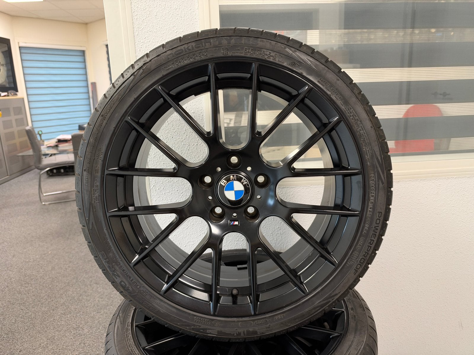 ZGAN 18” BMW CSL Black velgenset met zomerbanden E46 E90 E87, 18 inch, Gebruikt, Banden en Velgen, Ophalen of Verzenden