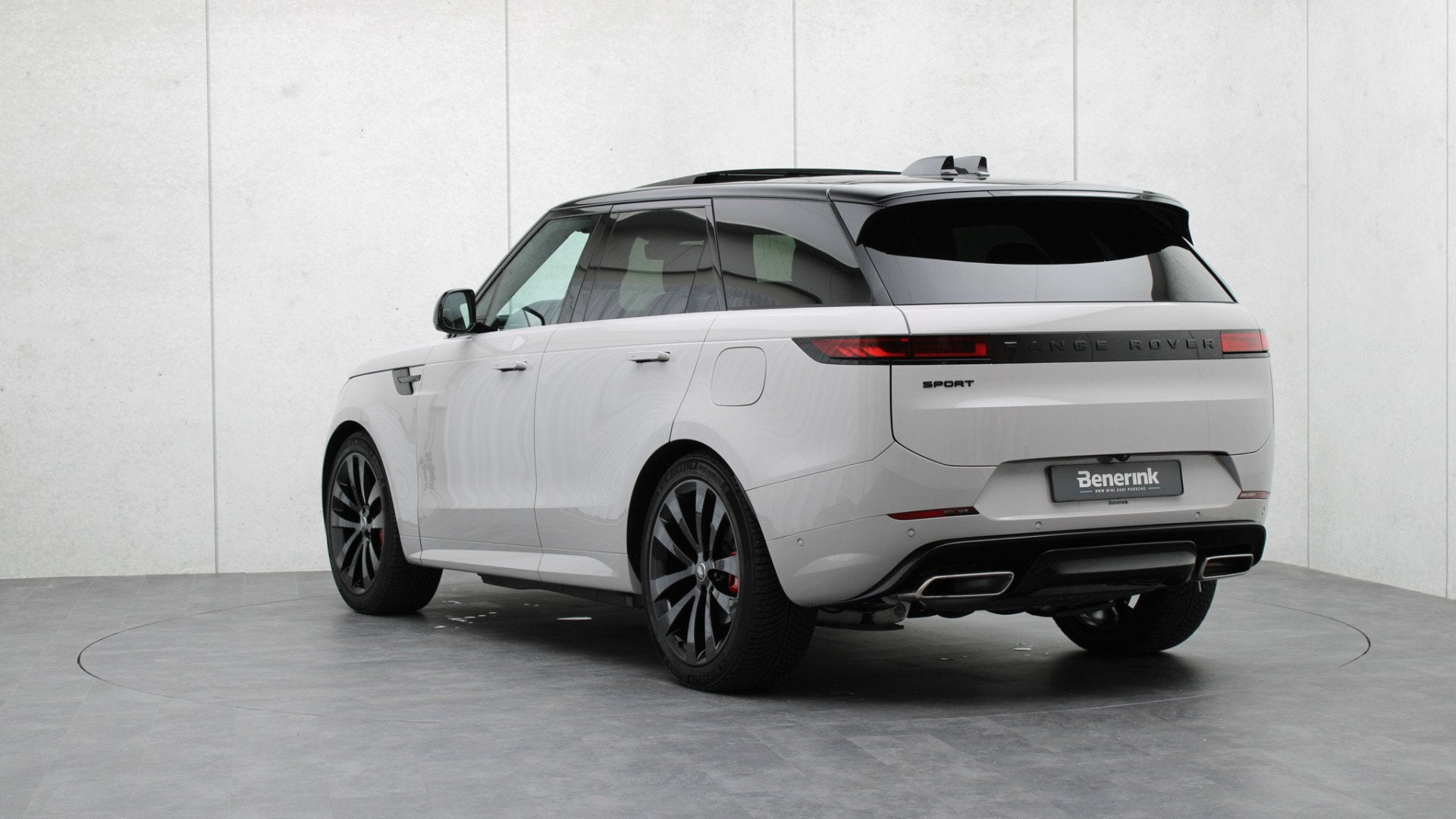 Land Rover Range Rover Sport P460e Dynamic HSE | Meridian 3D, 12 maanden, Zwart, 3000 kg, 2996 cc