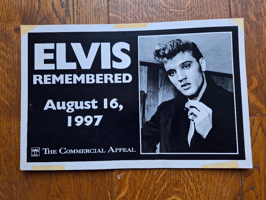 Pamflet uitgave krant Elvis Presley, Verzamelen, Ophalen of Verzenden, Zo goed als nieuw, Boek, Tijdschrift of Artikel