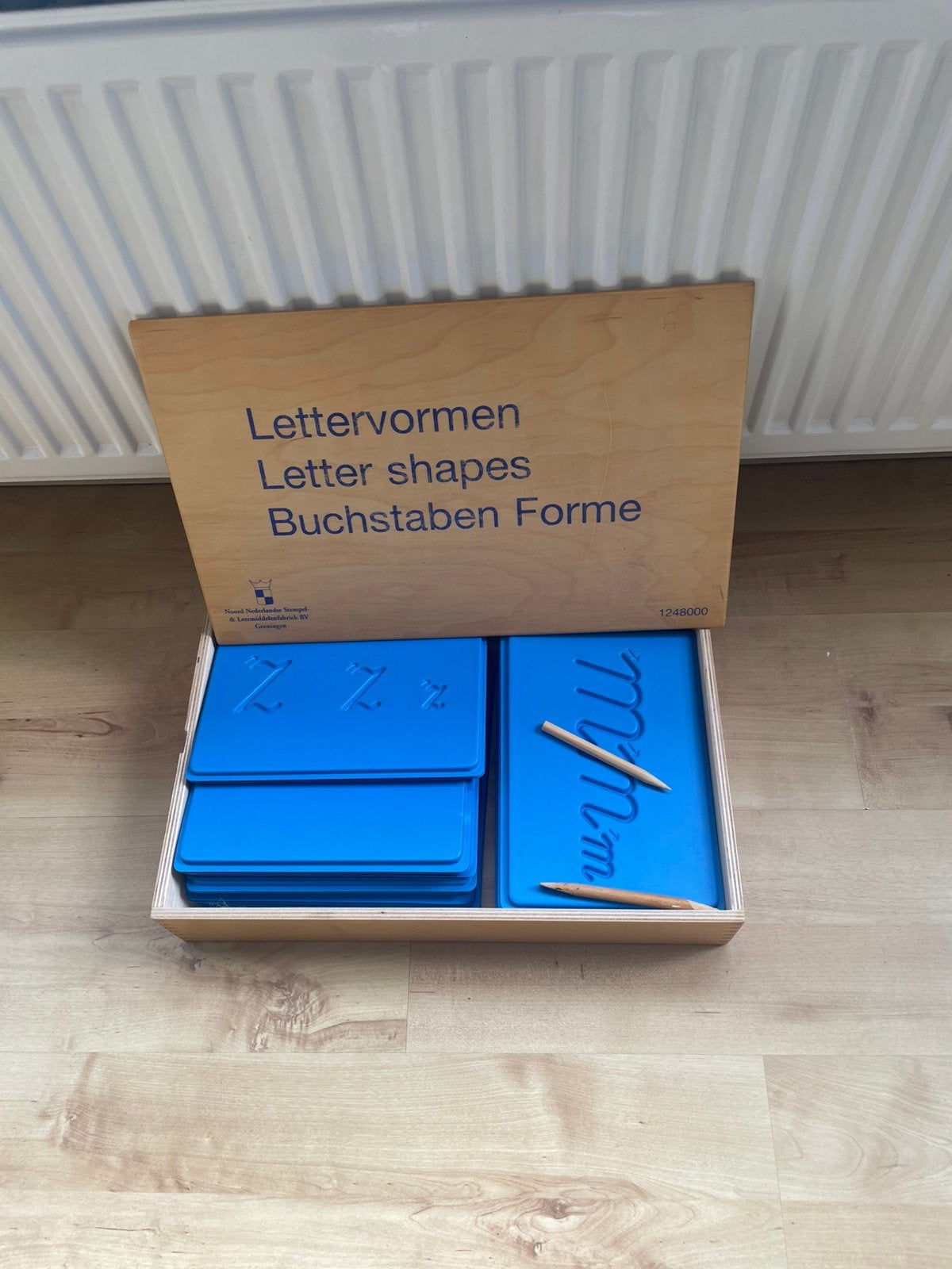 Complete Houten Kist Lettervormen / Schrijfletters (Jegro), Ophalen of Verzenden, Zo goed als nieuw