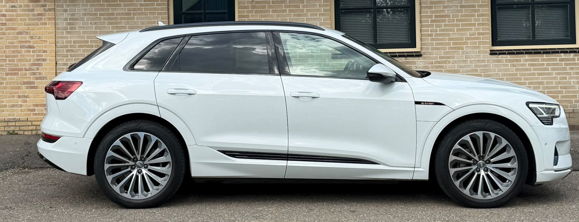 Audi E-tron 50 quattro Business ACC| NAVI|CLIMA|SOH 95%, Auto's, Automaat, Dealer onderhouden, Stof, 71 kWh