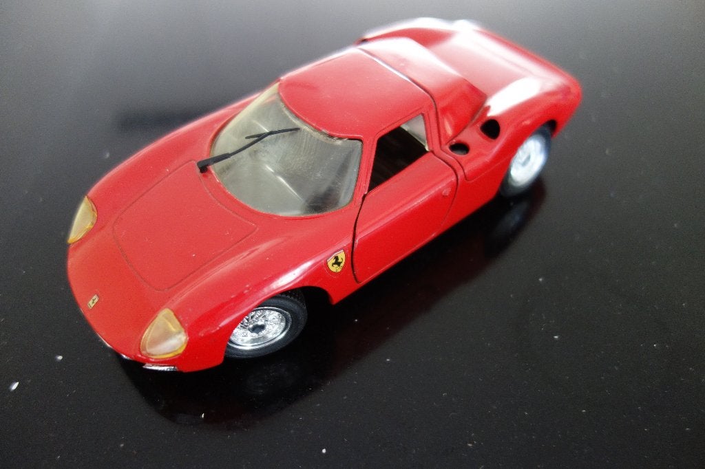 Modelauto Ferrari 250 Le Mans 1:24, Ophalen of Verzenden, Zo goed als nieuw, Auto, Bburago