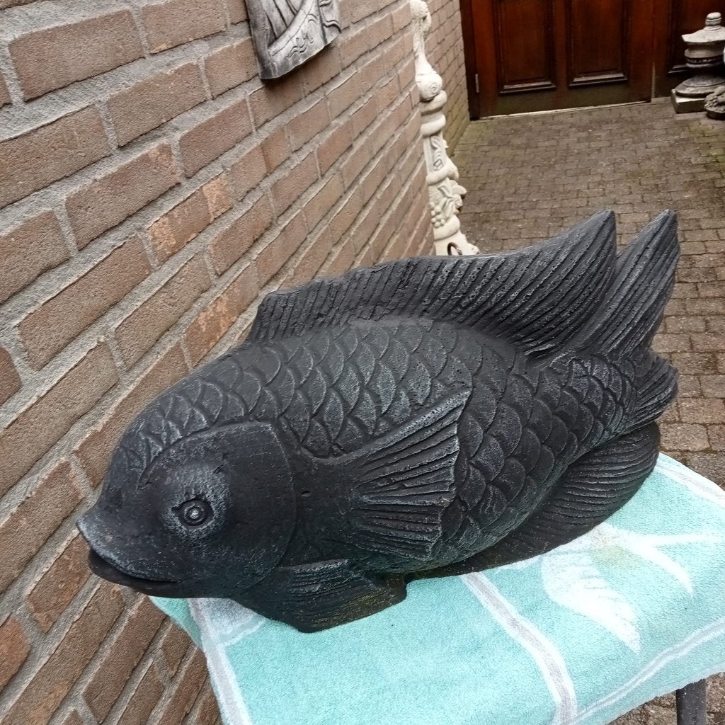 zwarte vis van beton, Ophalen, Gebruikt, Beton, Dierenbeeld