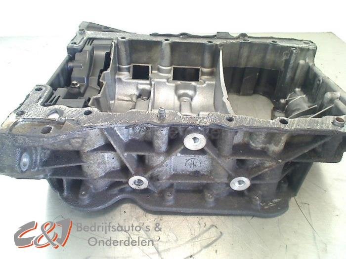 Carterpan van een Opel Vivaro, Auto-onderdelen, Gebruikt, -, -, Opel