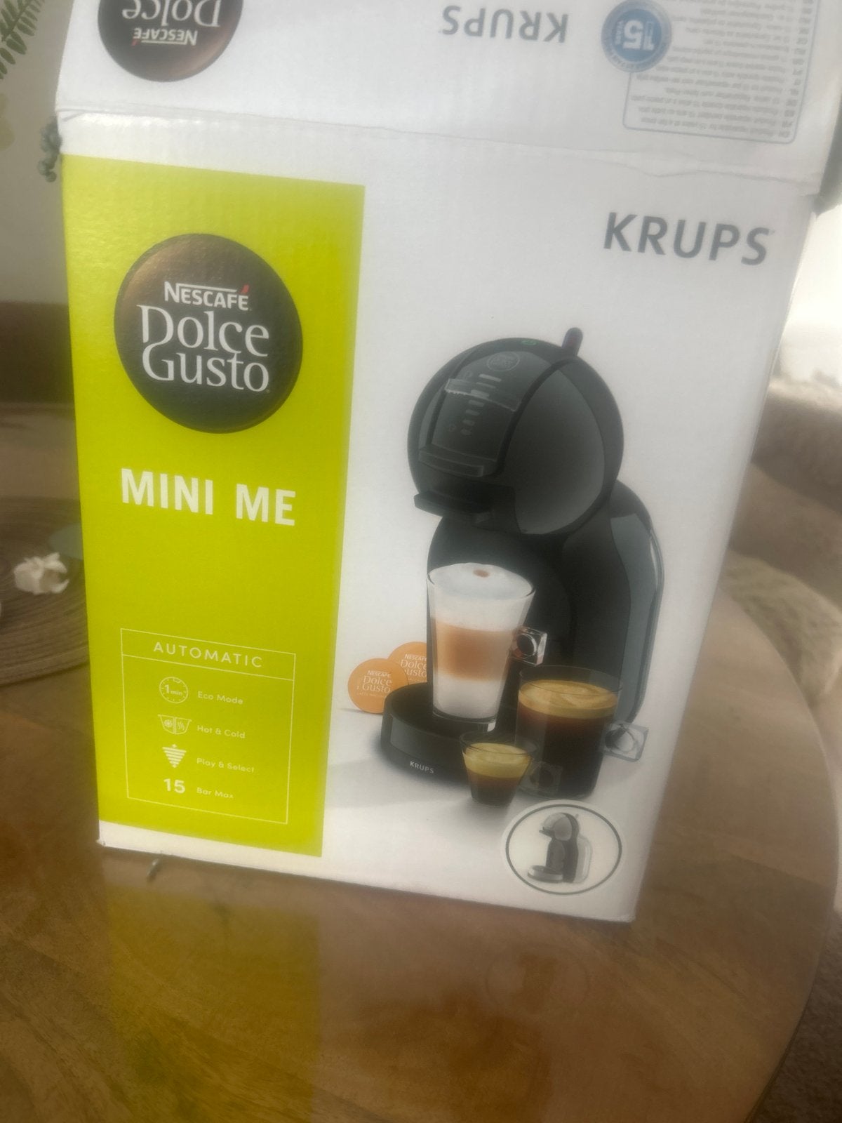 Nescafé Dolce Gusto Mini Me koffiezetapparaat, Koffiemachine, Ophalen of Verzenden, Zo goed als nieuw, Koffiepads en cups