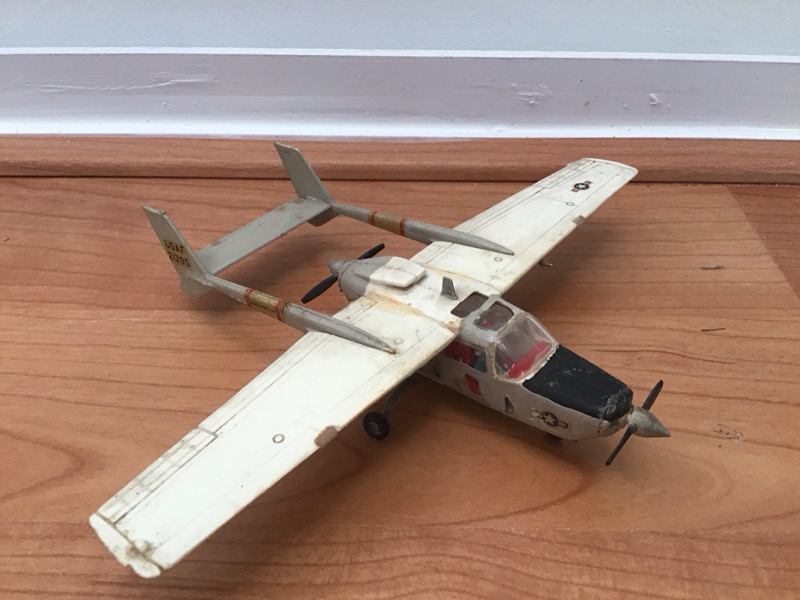 ZELDZAAM! Vintage Cessna O-2 Skymaster modelvliegtuig, Overige merken, 1:72 tot 1:144, Gebruikt, Ophalen of Verzenden
