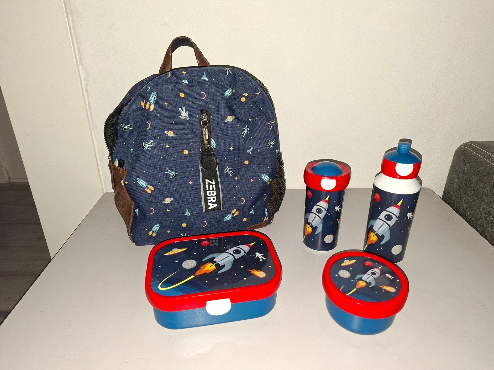 Space Rugzak, Broodtrommel, Snackdoos, Drinkf, Ophalen of Verzenden, Gebruikt