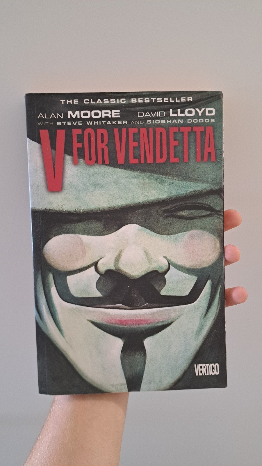 V for Vendetta - Graphic Novel van Alan Moore, Ophalen of Verzenden