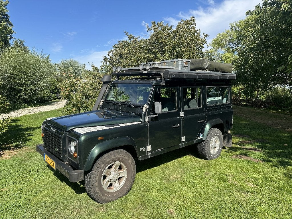 Defender 110 TD5 – expeditieklaar - Eerst huren mogelijk, Stof, 122 pk, Origineel Nederlands, Defender