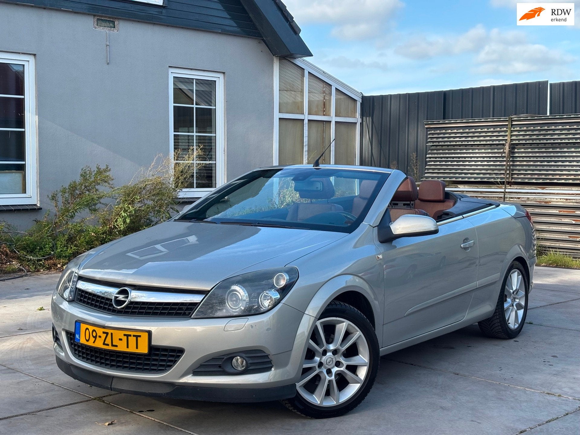 Opel Astra TwinTop 1.8 Temptation| Cabrio | Leder | Airco |, Auto's, Gebruikt, 4 cilinders, Cabriolet, 4 stoelen