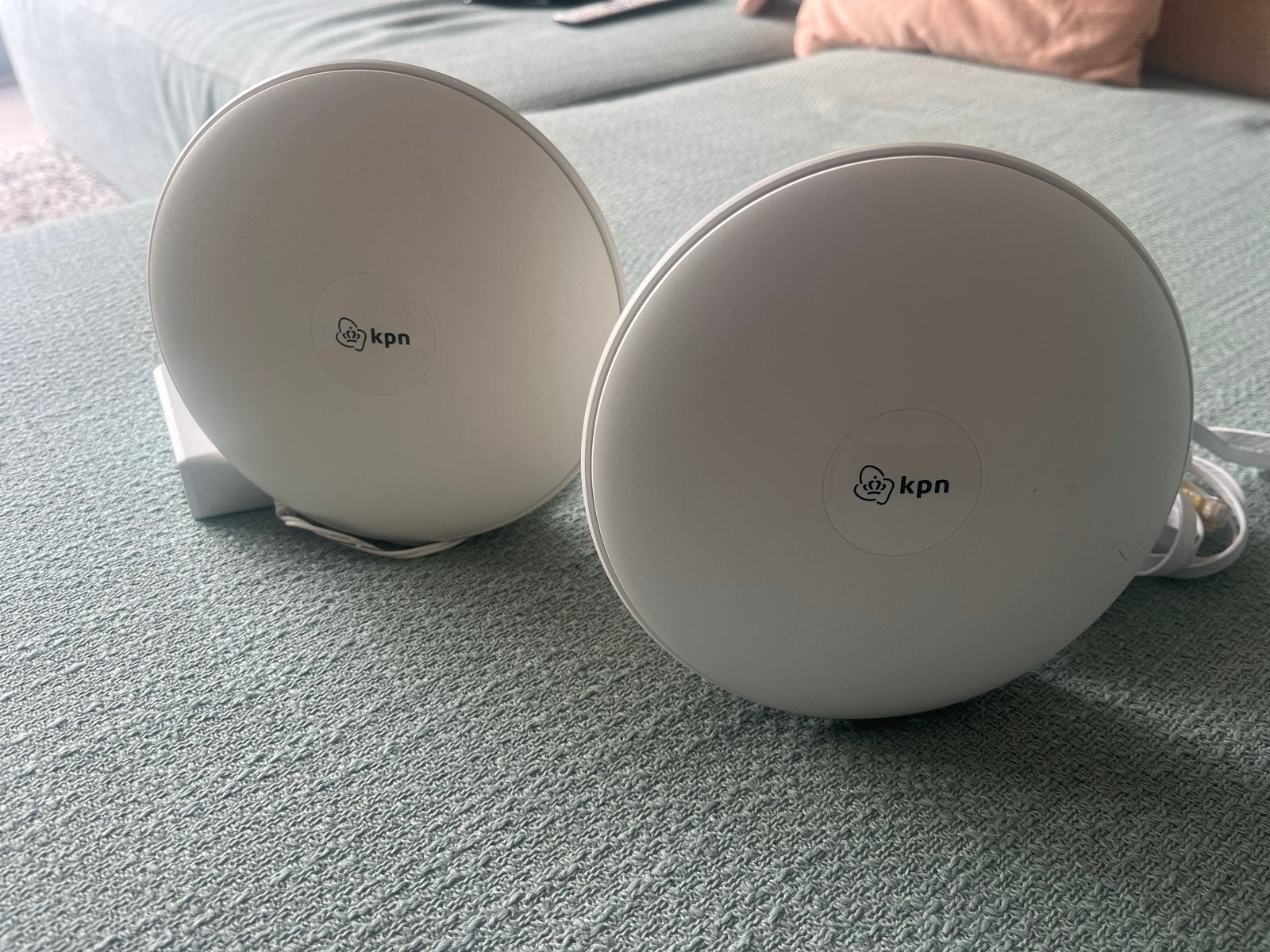 KPN WiFi Versterker (2 stuks) - Optimale dekking, Computers en Software, WiFi-versterkers, Ophalen of Verzenden, Zo goed als nieuw