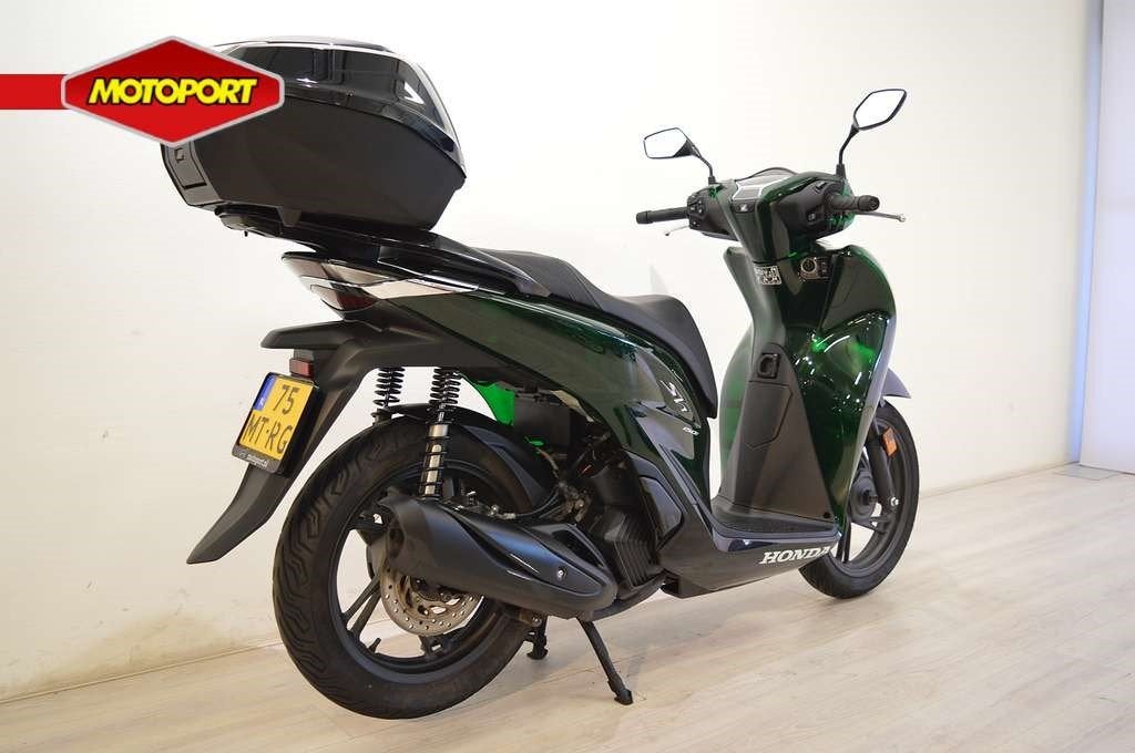 Honda SH 150 i ABS (bj 2024), Motoren, Wijngaardveld 1
9300  AALST, BE, Scooter, Bedrijf, Mc.benelux@honda-eu.com