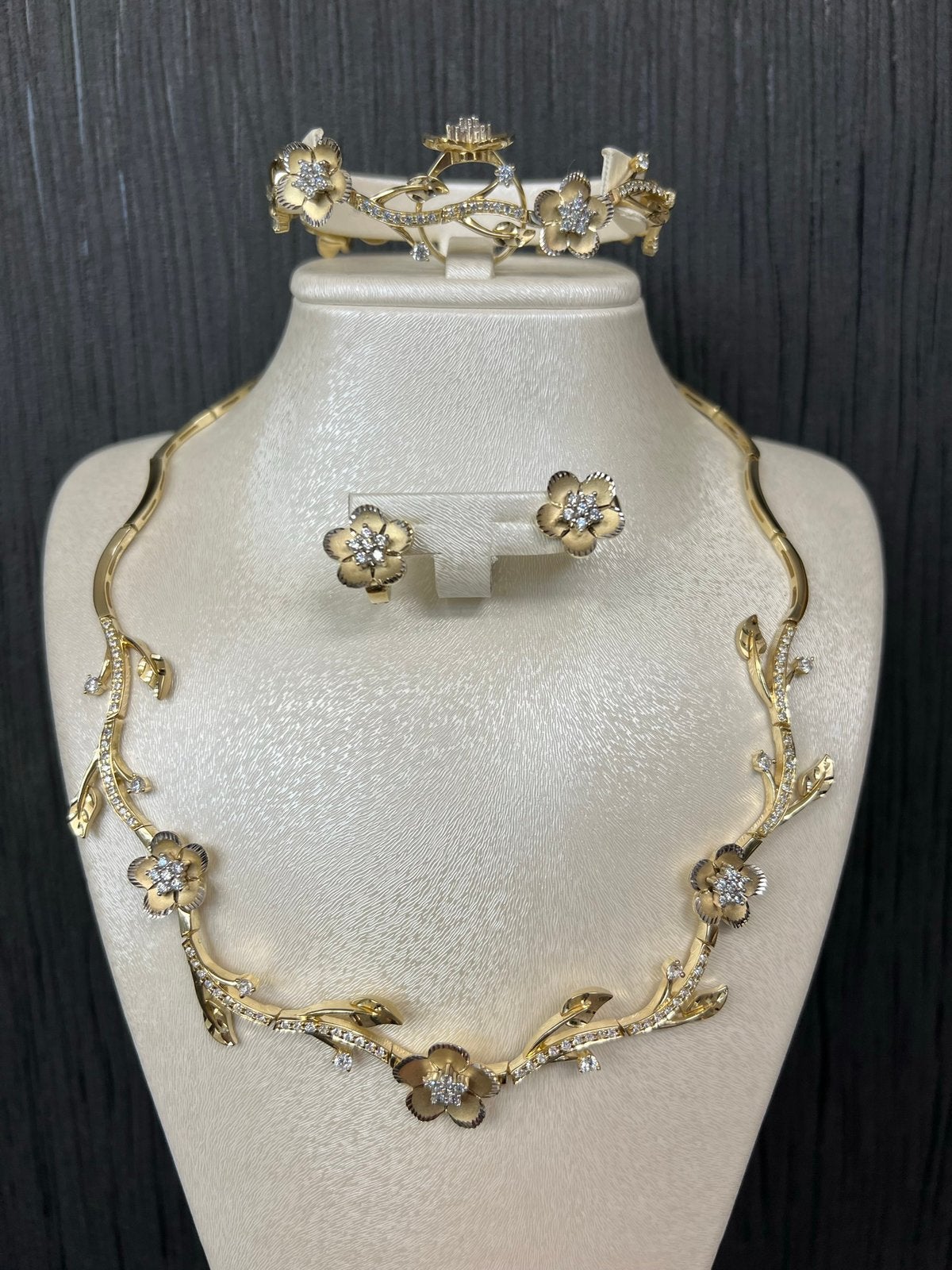 14 karaat gouden set ketting armband oorbellen ring, Sieraden, Tassen en Uiterlijk, Kettingen, Ophalen of Verzenden, Nieuw, Goud