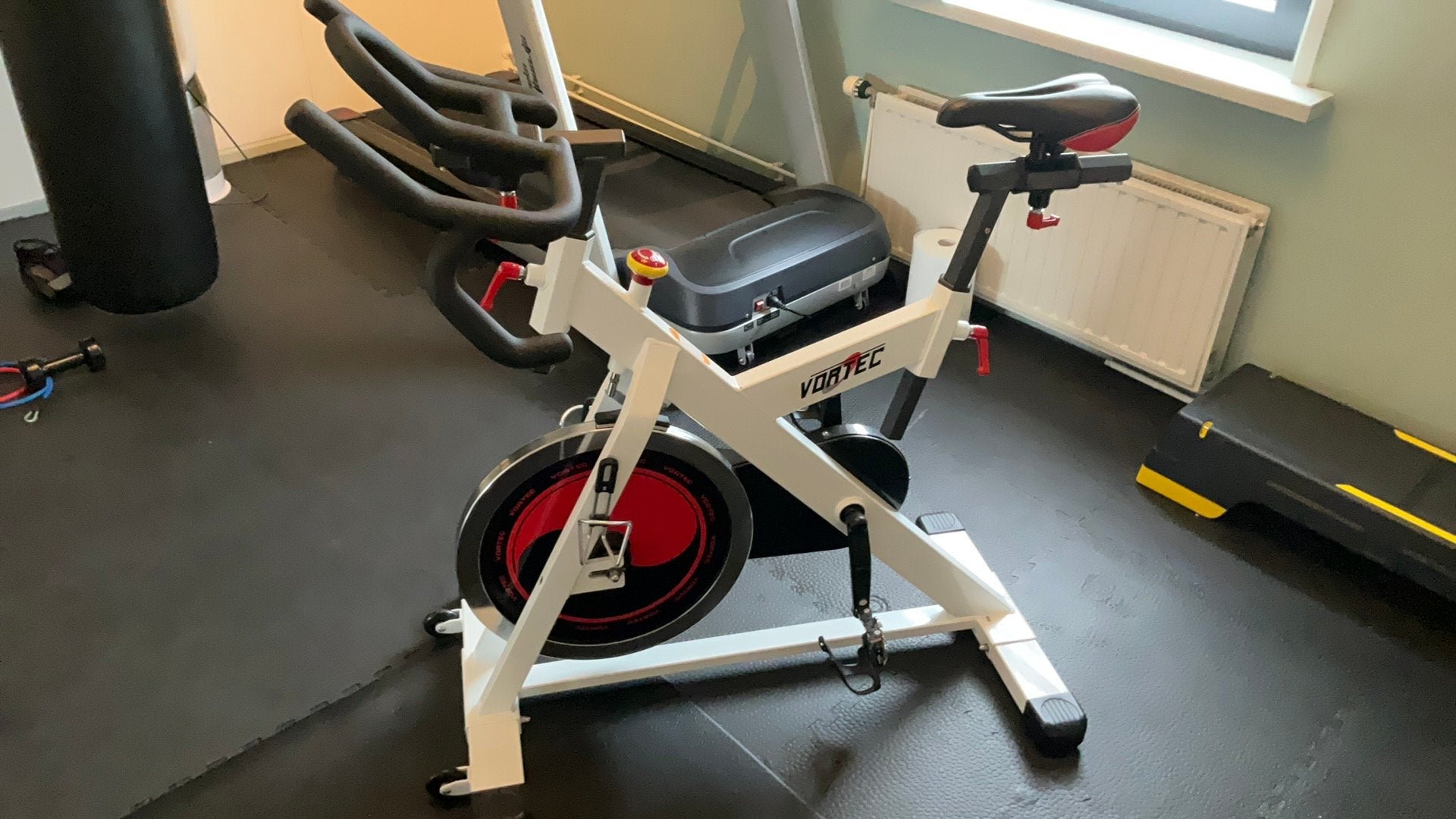 Vortec V830B spinningbike – 21 kg vliegwiel zeer goede staat, Sport en Fitness, Fitnessapparatuur, Ophalen, Zo goed als nieuw