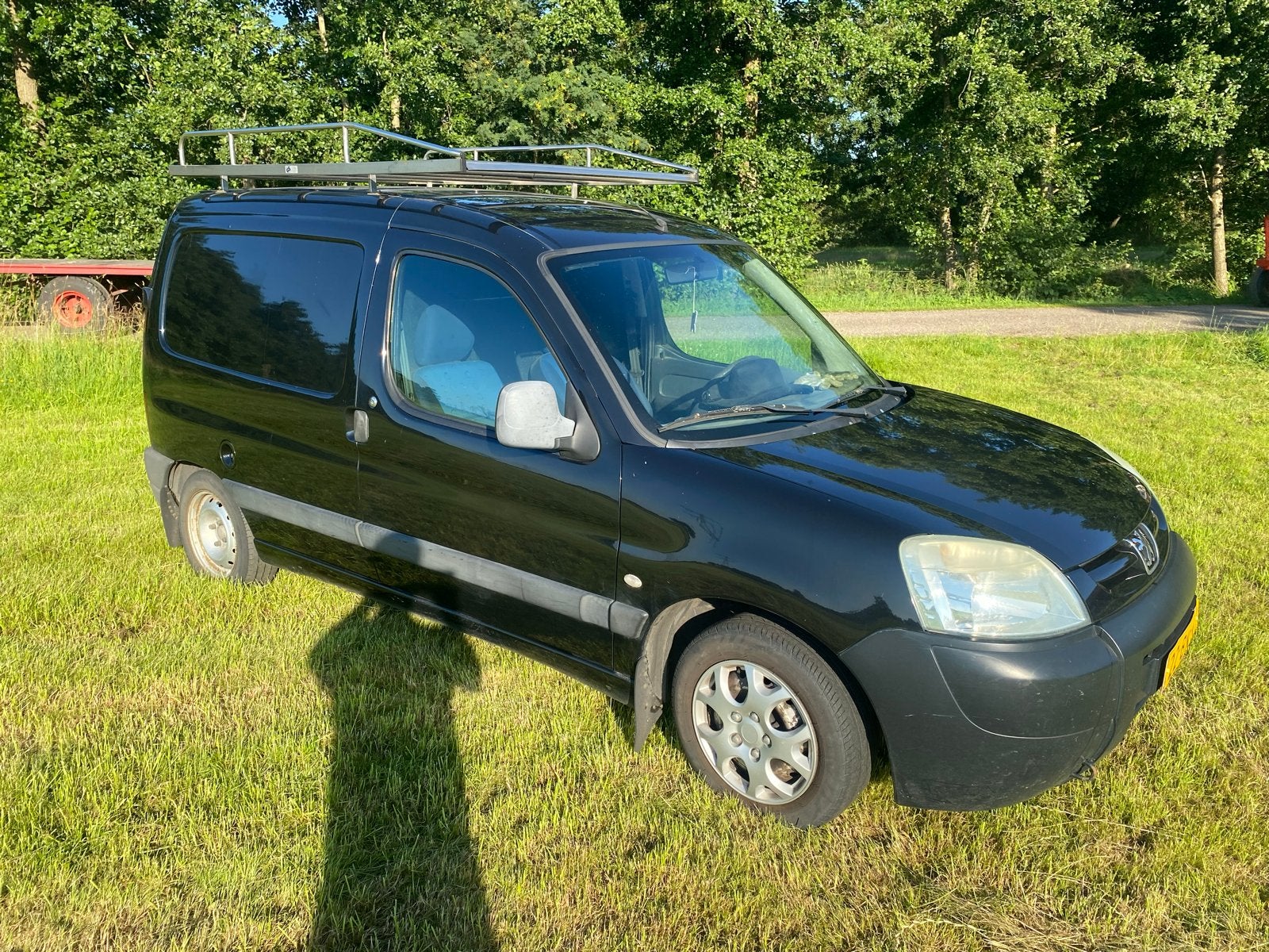 Peugeot Partner 1.9 D 170C 2004, Auto's, Bestelauto's, Particulier, Airbags, Centrale vergrendeling, Dakrails, Elektrische ramen
