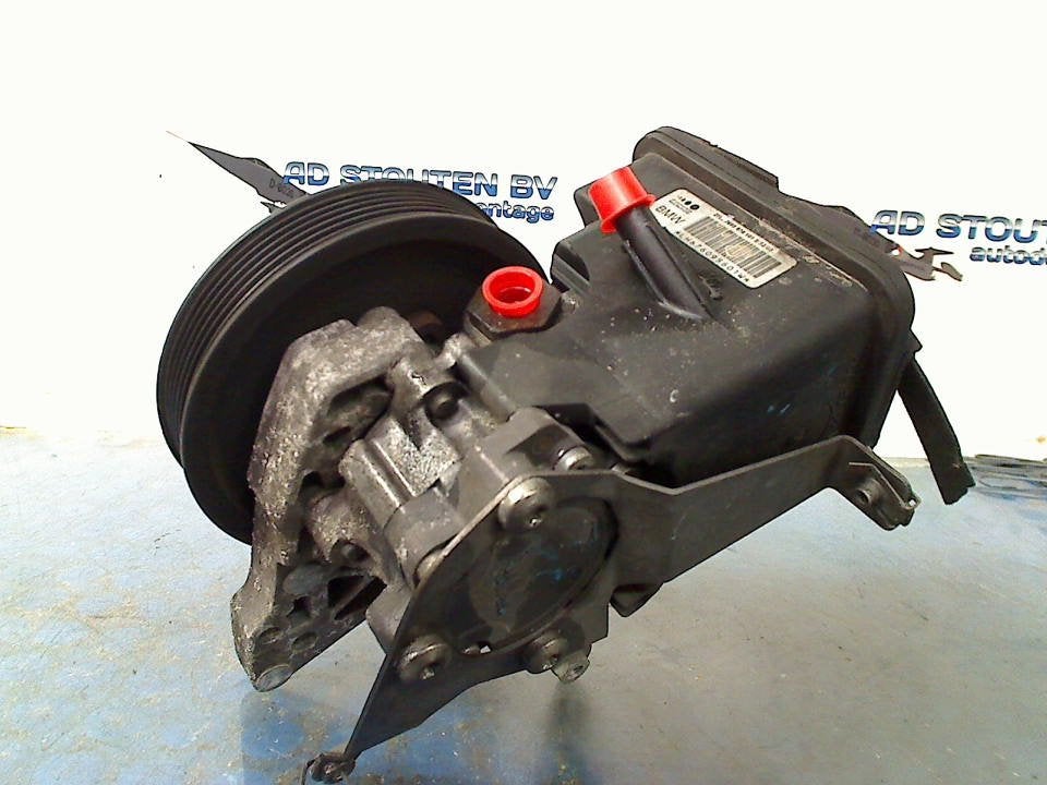 Stuurbekrachtigingspomp BMW 5 serie (E60) 2003 LH676095601W, Gebruikt, Petuelring 130, München 80809, , Duitsland, BMW, Bayerische Motoren Werke AG