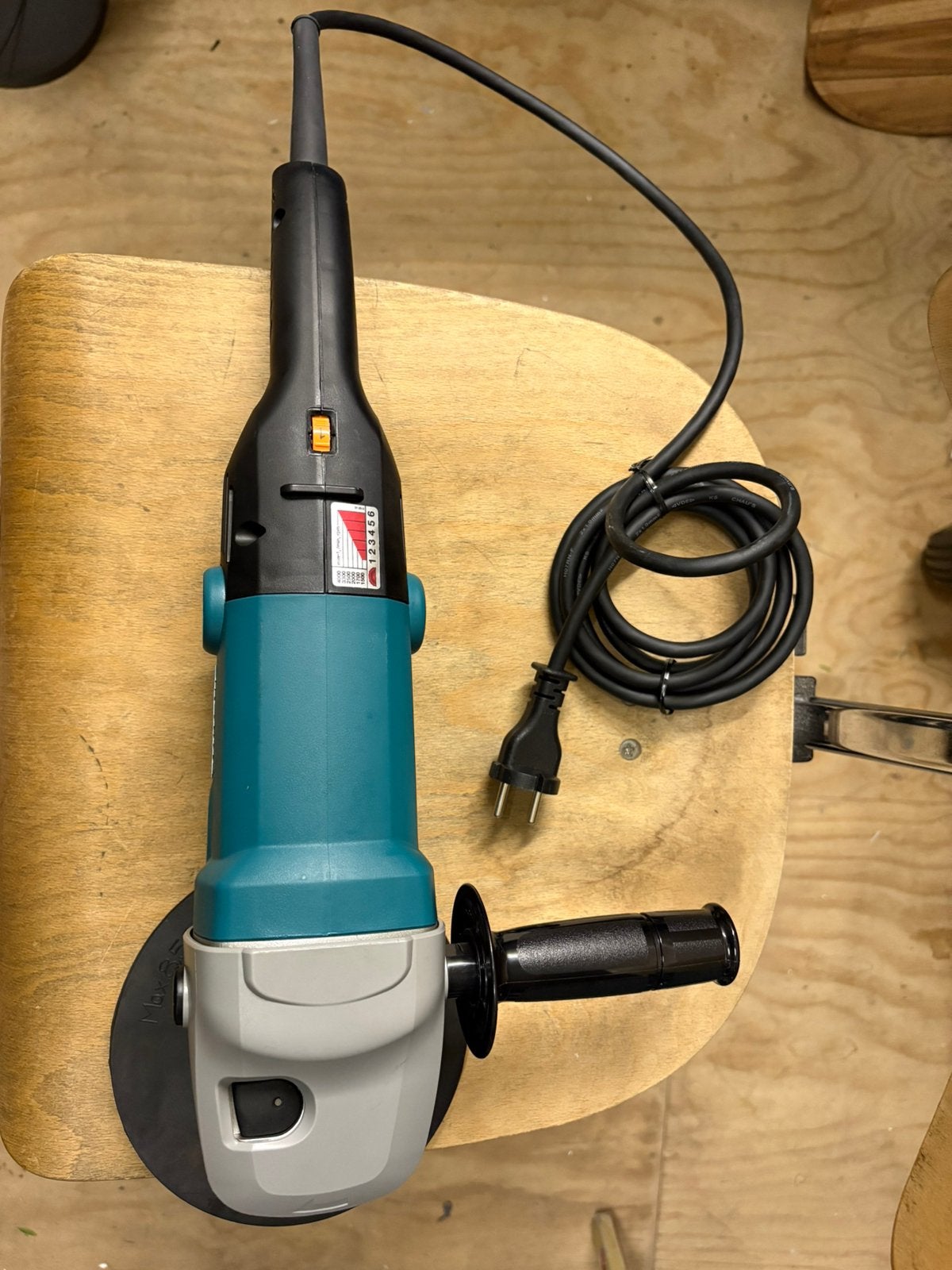 Makita SA7000C haakse schuurmachine 180mm, Ophalen of Verzenden, Zo goed als nieuw, 1200 watt of meer, Overige typen