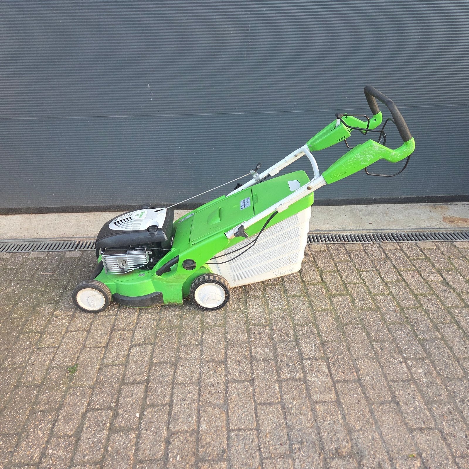 Viking MB 545 V Benzine Grasmaaier - Krachtig en Betrouwbaar, Ophalen, Gebruikt, Opvangbak, Benzine-grasmaaier