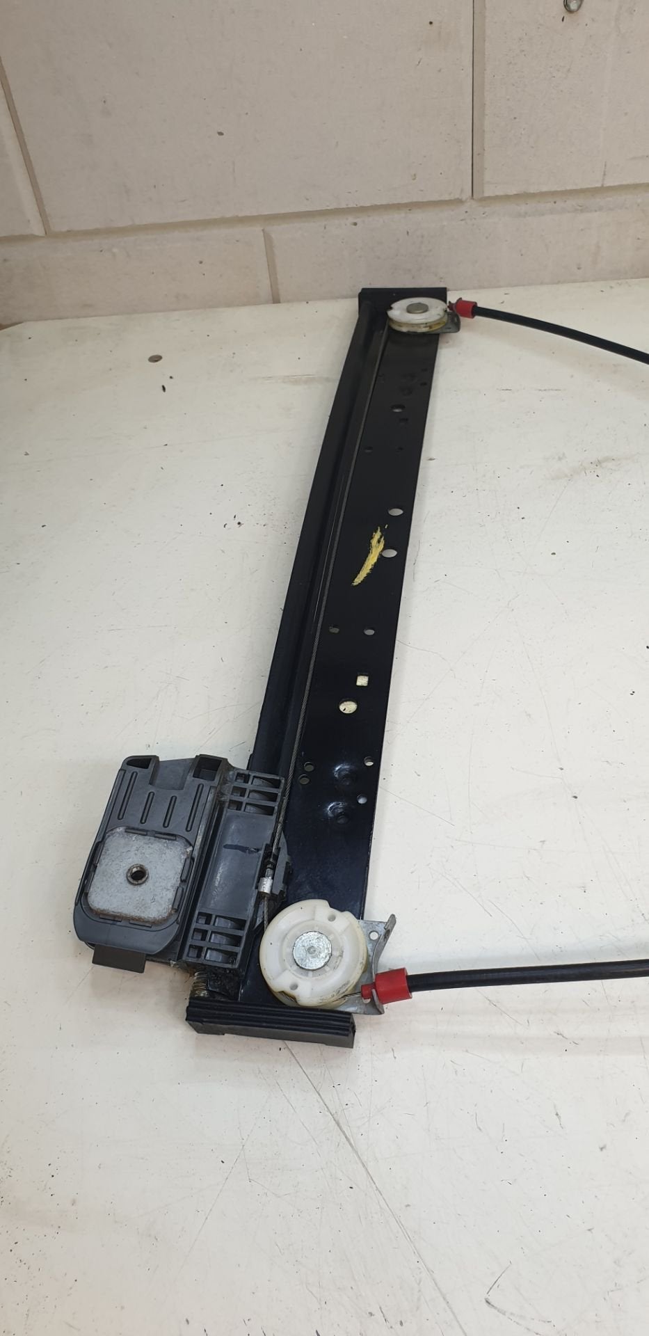 Raammechanisme linksvoor LV Colt CZC cabrio Mitsubishi 98031, Info@mitsubishi-motors.com, Gebruikt, Mitsubishi Motors Corporation