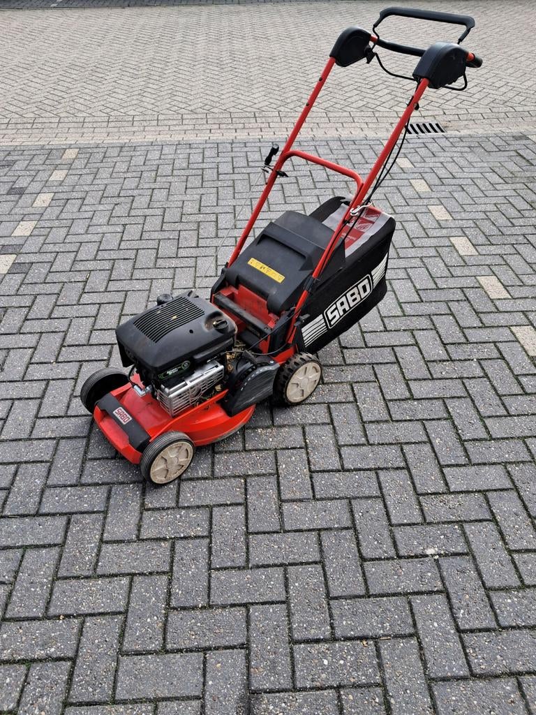 Sabo 43-A economy aangedreven grasmaaier. Zgan., Cirkelmaaier, Zo goed als nieuw, Benzine-grasmaaier, Opvangbak