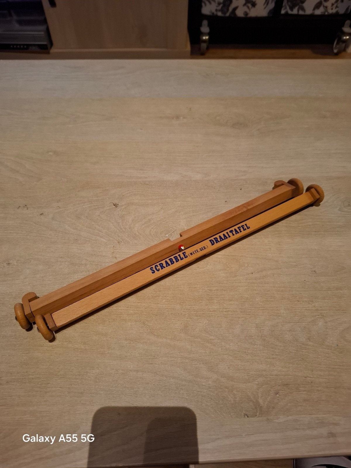 Scrabble Draaitafel - Handige Houten Draaibare Onderzetter, Gebruikt, Onbekend, Ophalen of Verzenden, Onbekend