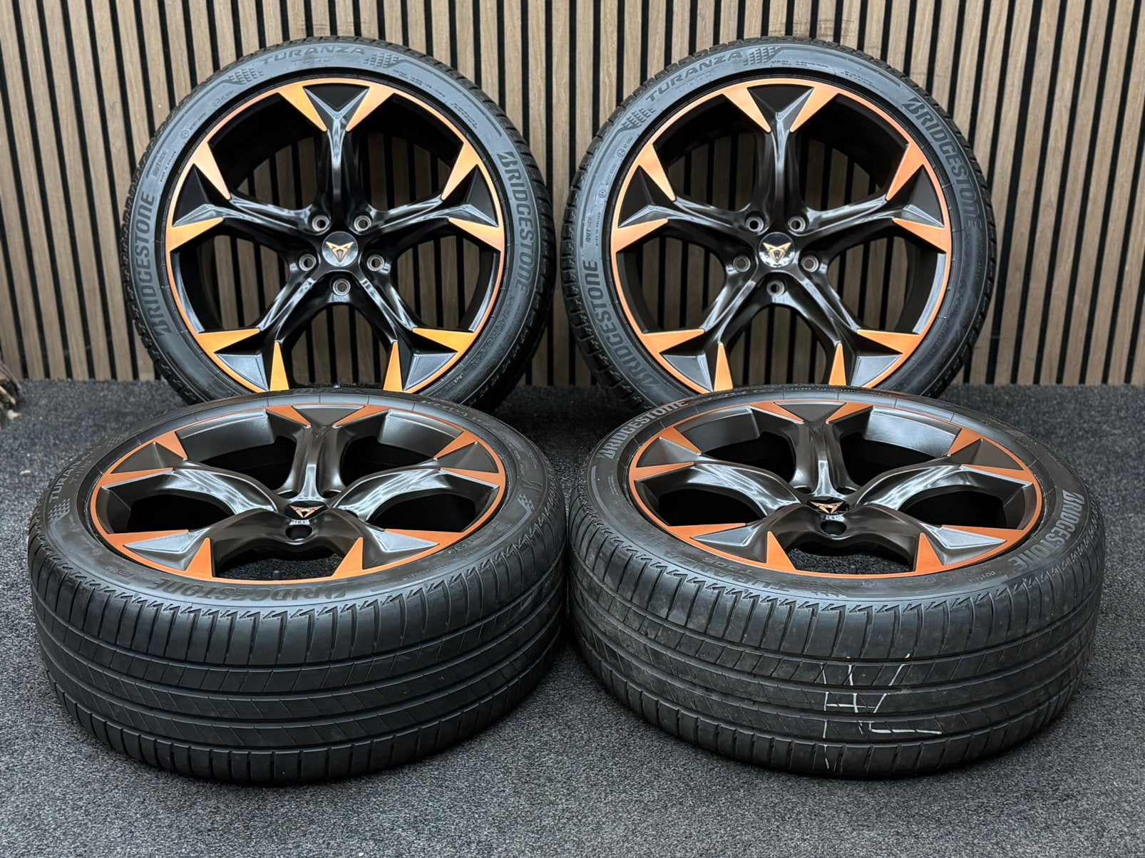 Originele 19 inch Cupra Formentor 5x112 ET40 Bridgestone, 245 mm, ., Banden en Velgen, .