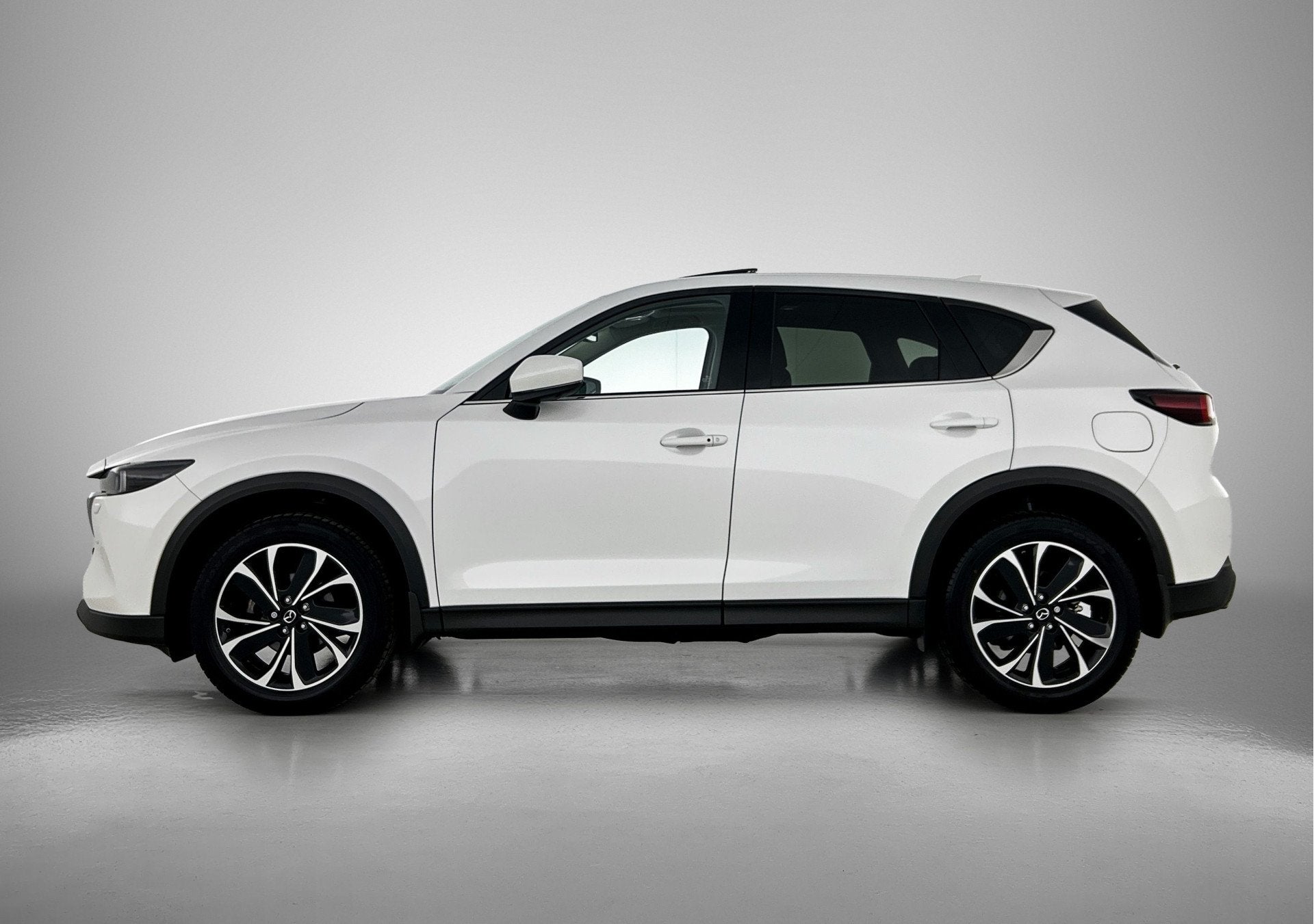 Mazda CX-5 2.0 SkyActiv-G 165 Luxury | Trekhaak | Schuifdak, 15 km/l, 4 cilinders, Wit, Bedrijf