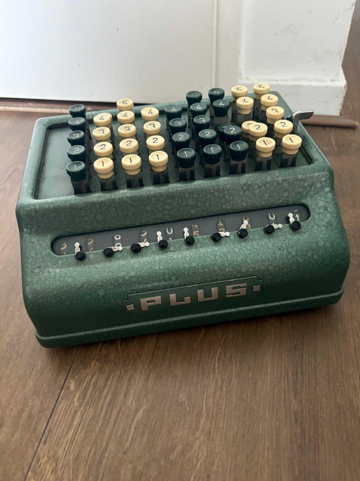 Vintage PLUS mechanische telmachine  Retro comptometer, Ophalen
